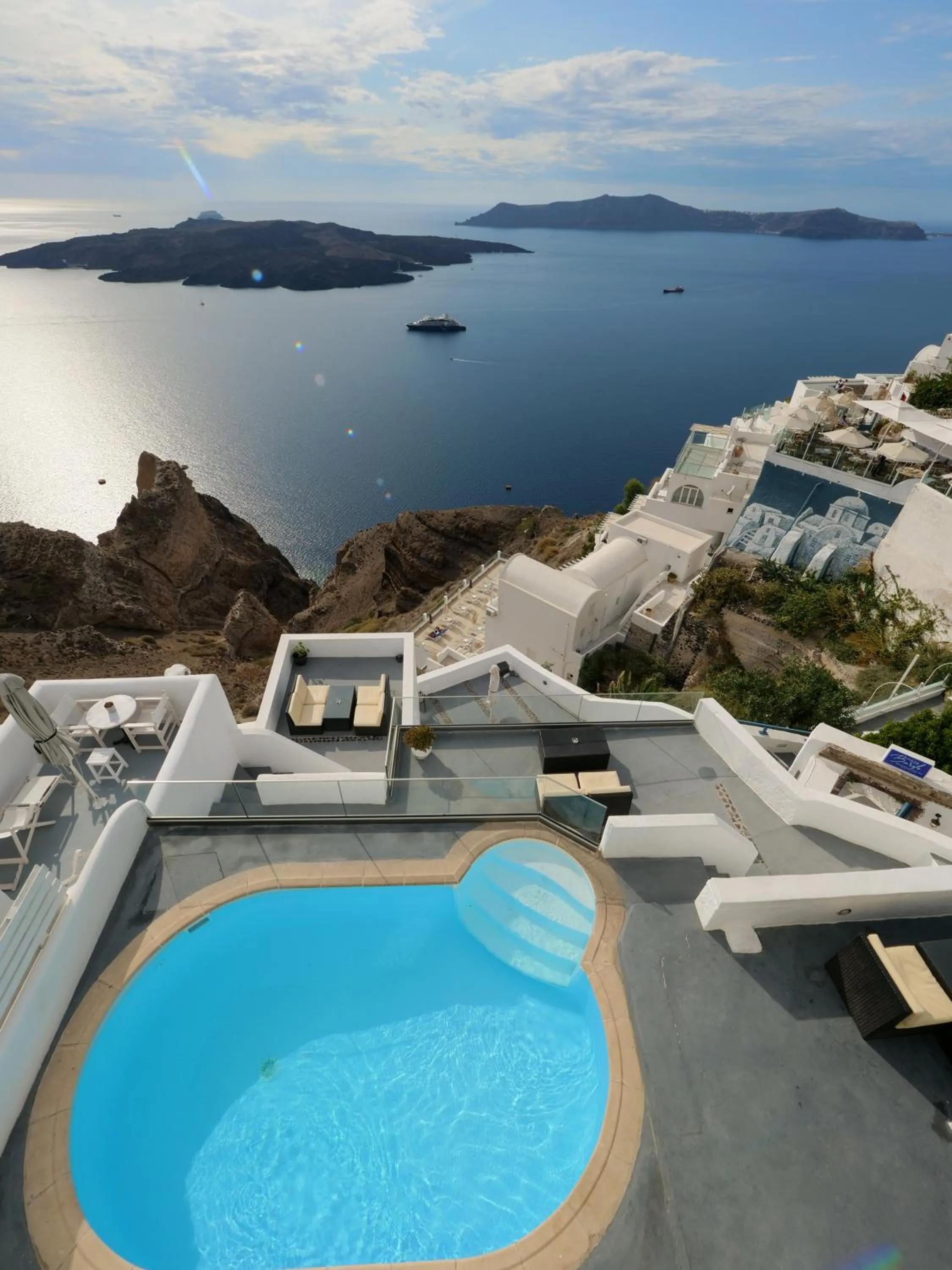 Swimming pool in NEOKLASSIKO KOUKOULI