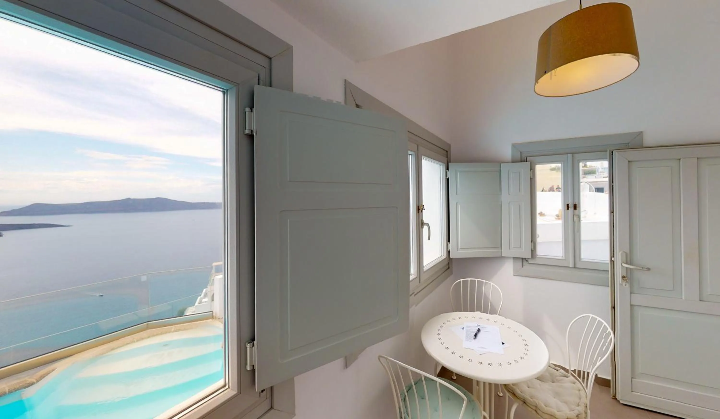 Seating area in NEOKLASSIKO KOUKOULI