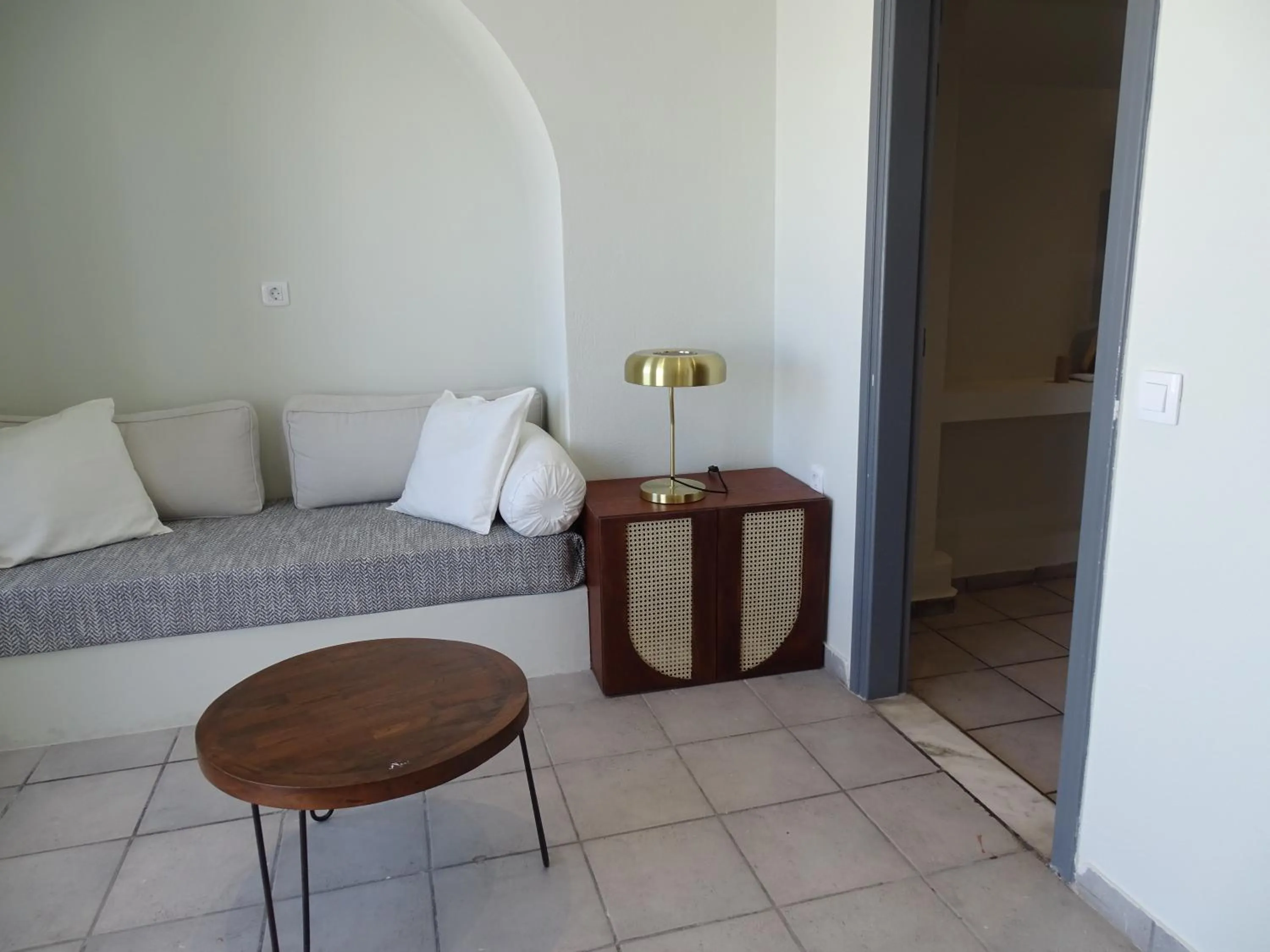 Seating area in NEOKLASSIKO KOUKOULI