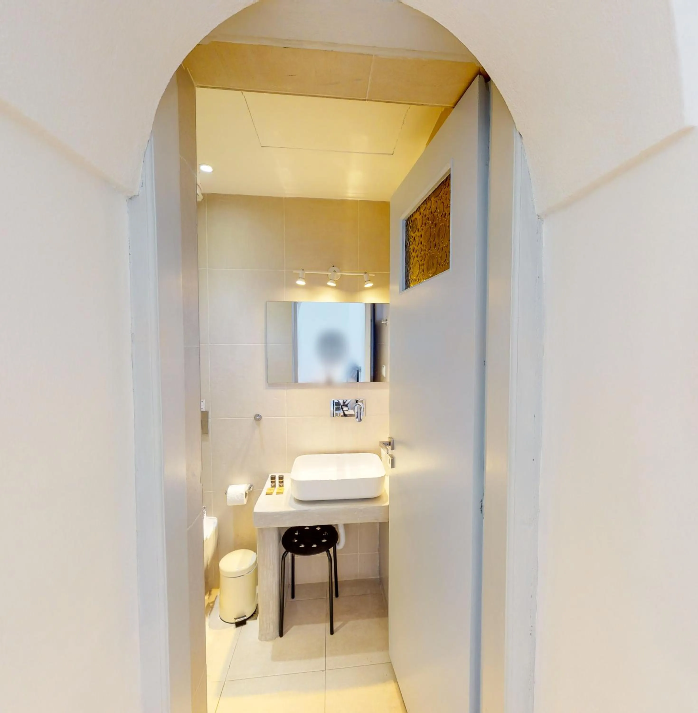 Bathroom in NEOKLASSIKO KOUKOULI