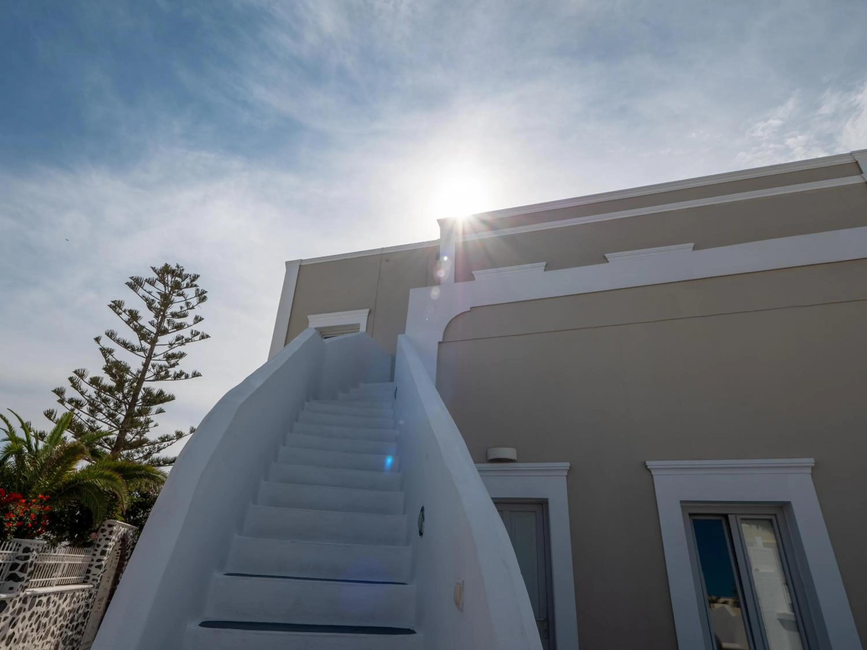 Facade/entrance in NEOKLASSIKO KOUKOULI