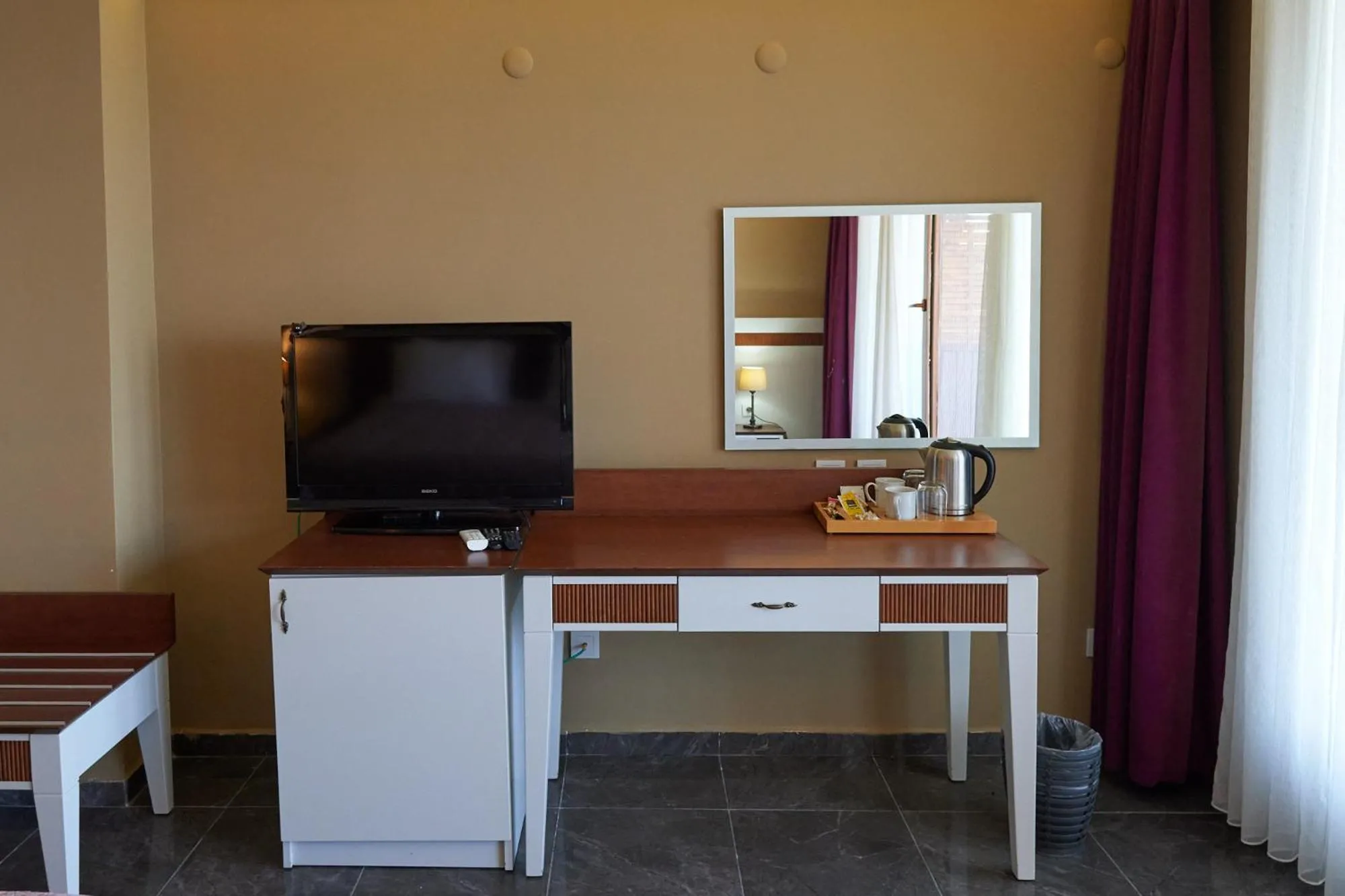 TV and multimedia in Phellos Suites Boutique Hotel