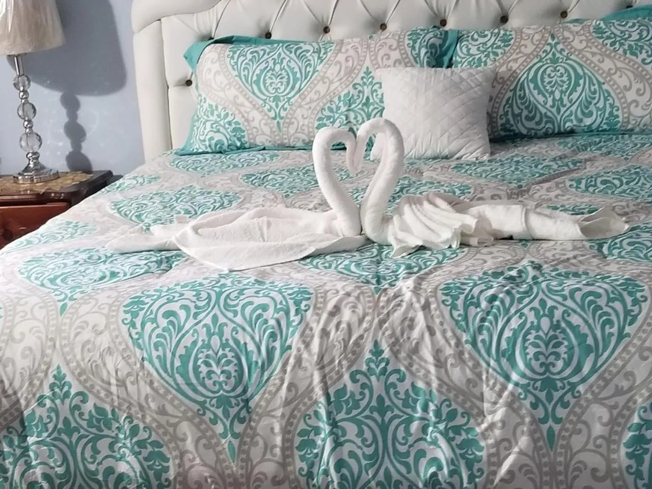 Bed in Dela de-Rose Guest House Negril Jamaica