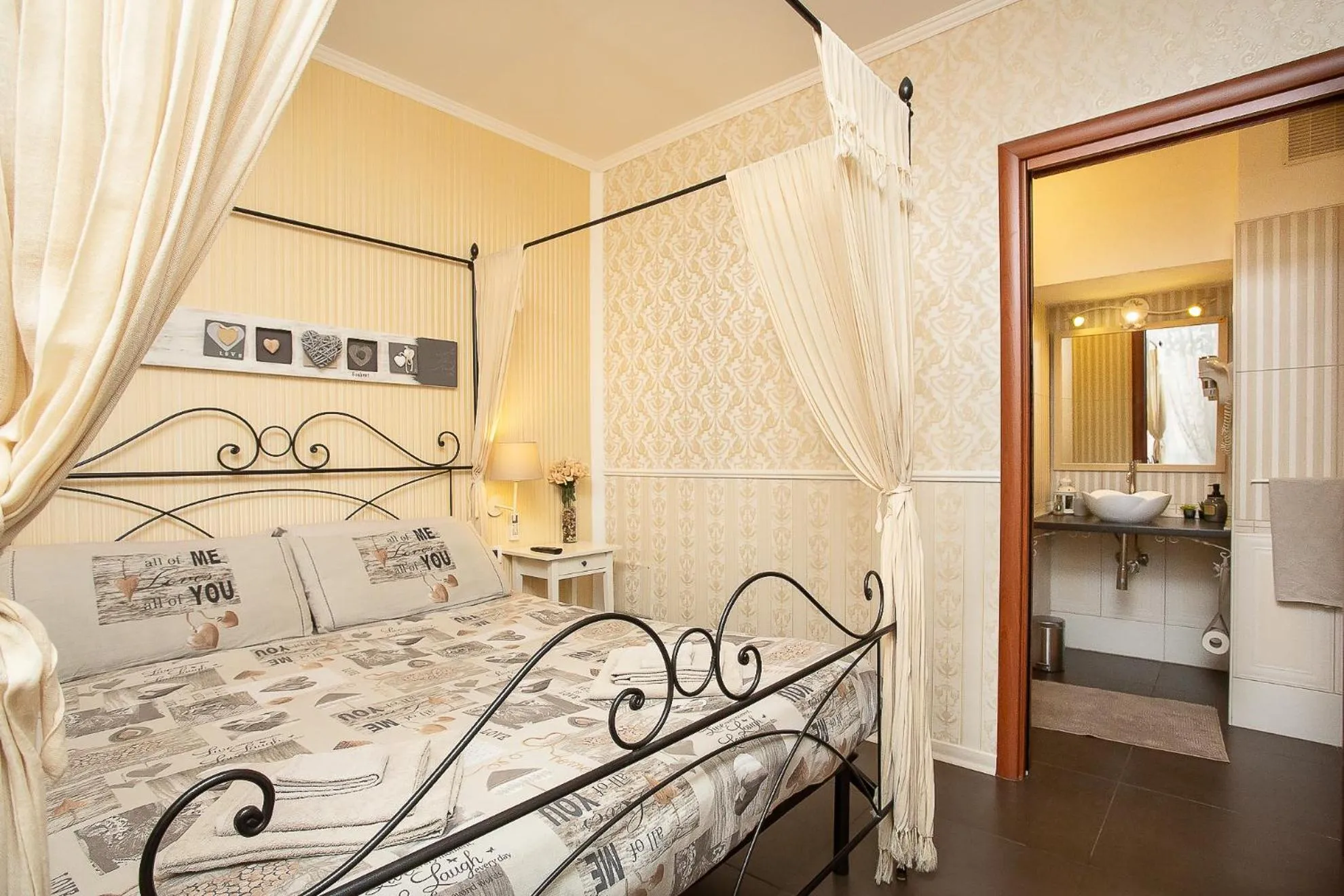 Bed in Eritrea Suite