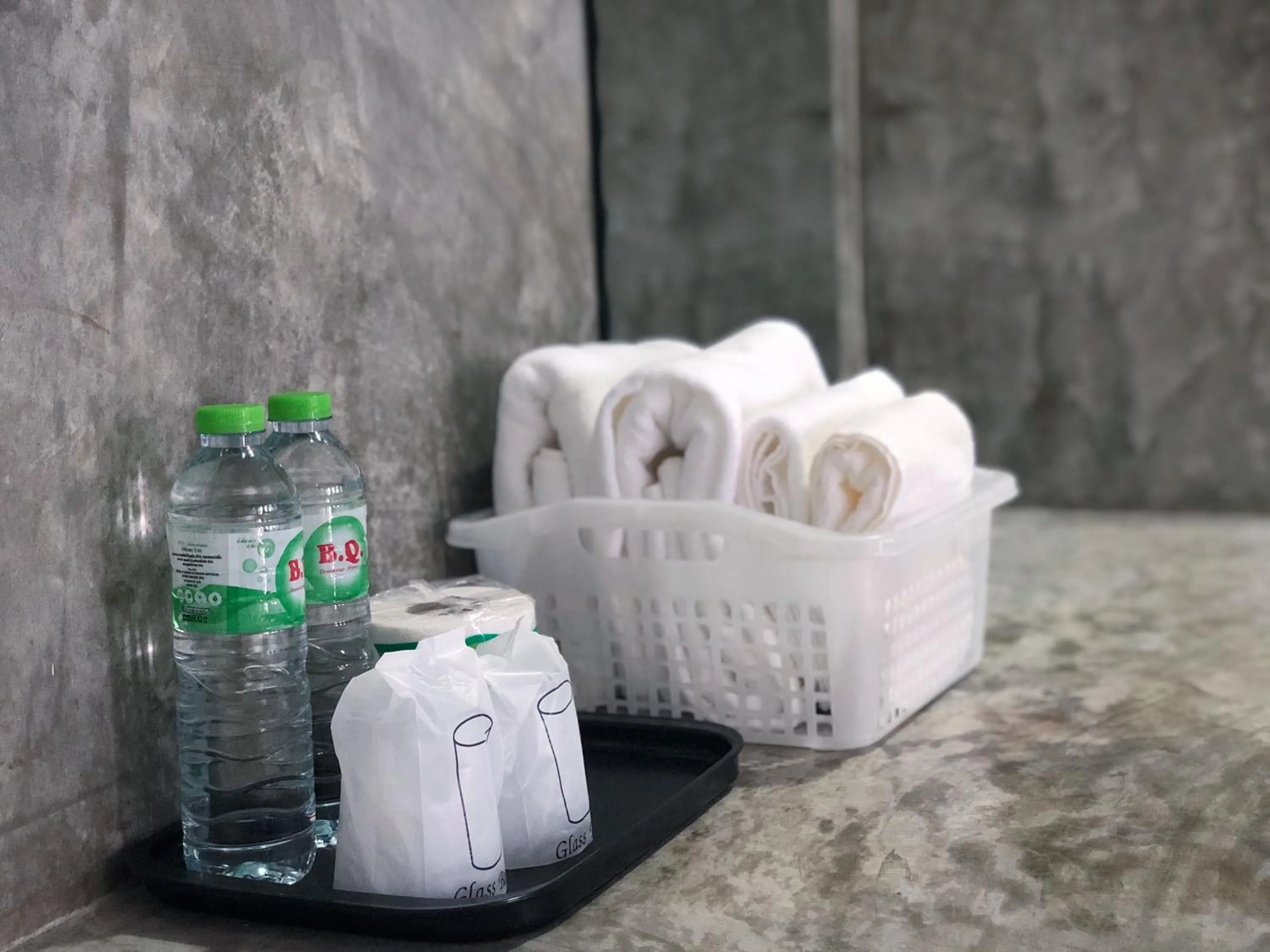 Photo of the whole room in Pailin Place