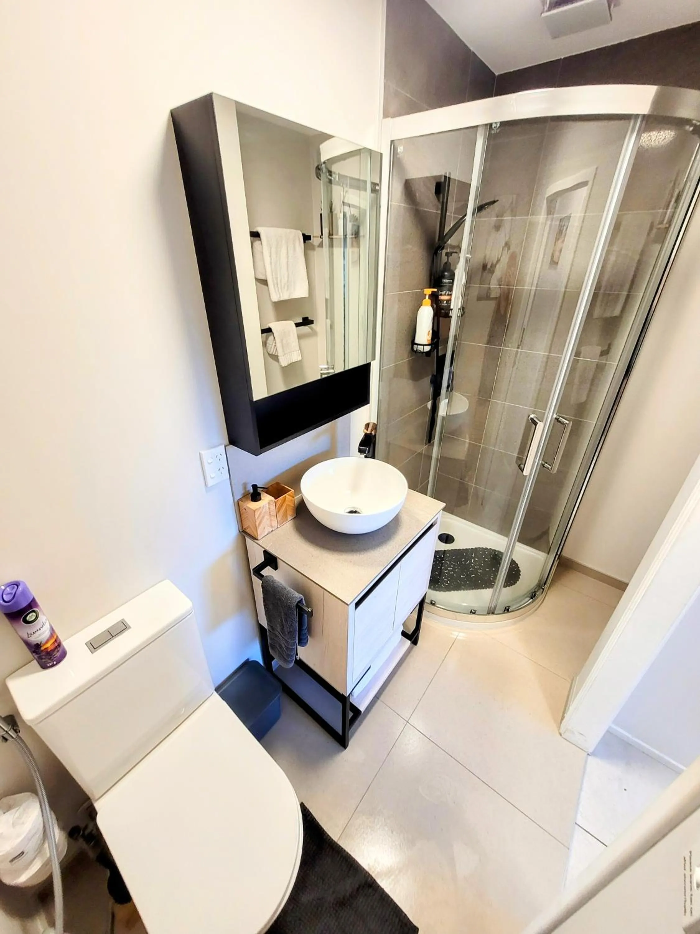 Unique Estuary & Bird Apartment in Te Haumi Paihia