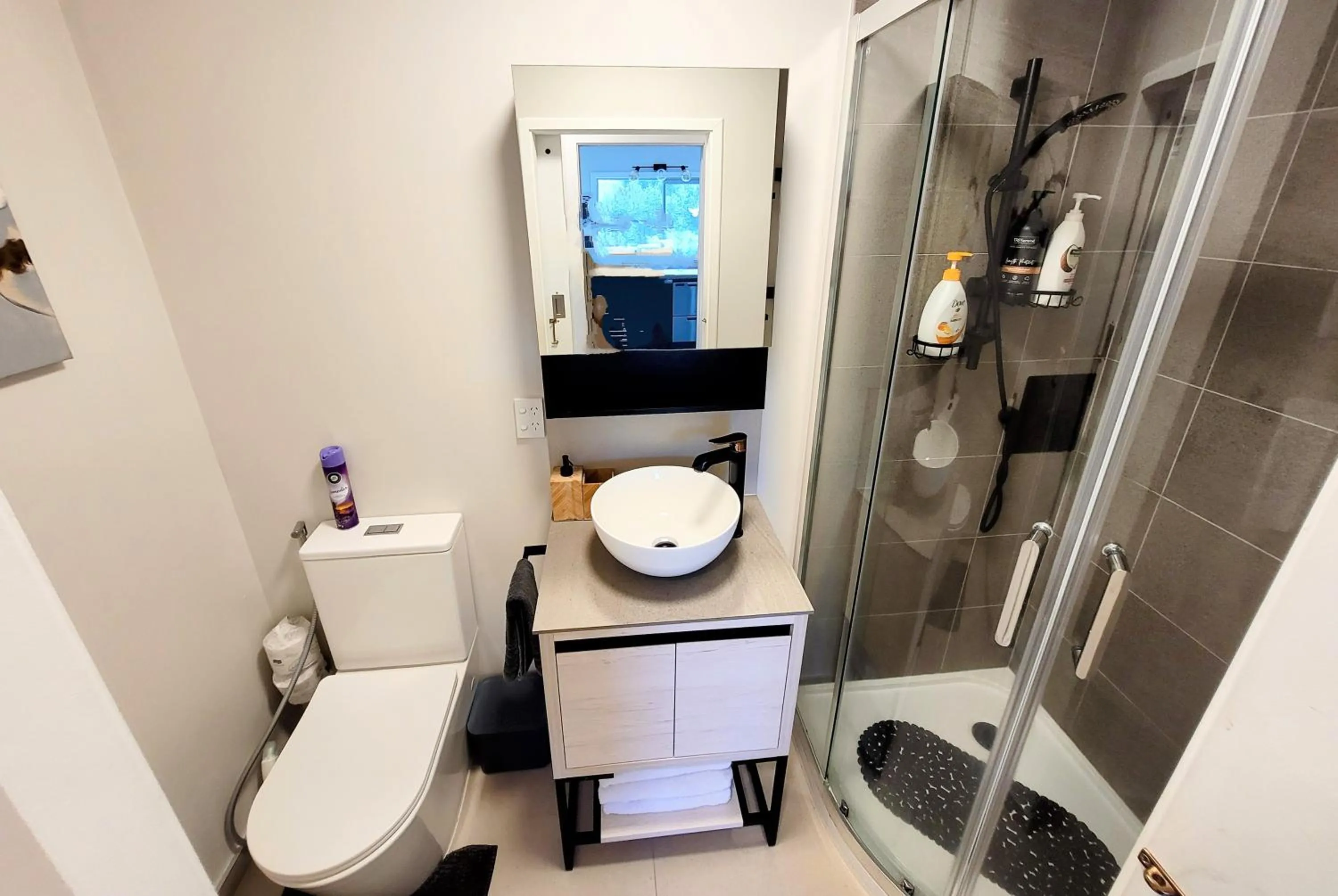 Unique Estuary & Bird Apartment in Te Haumi Paihia