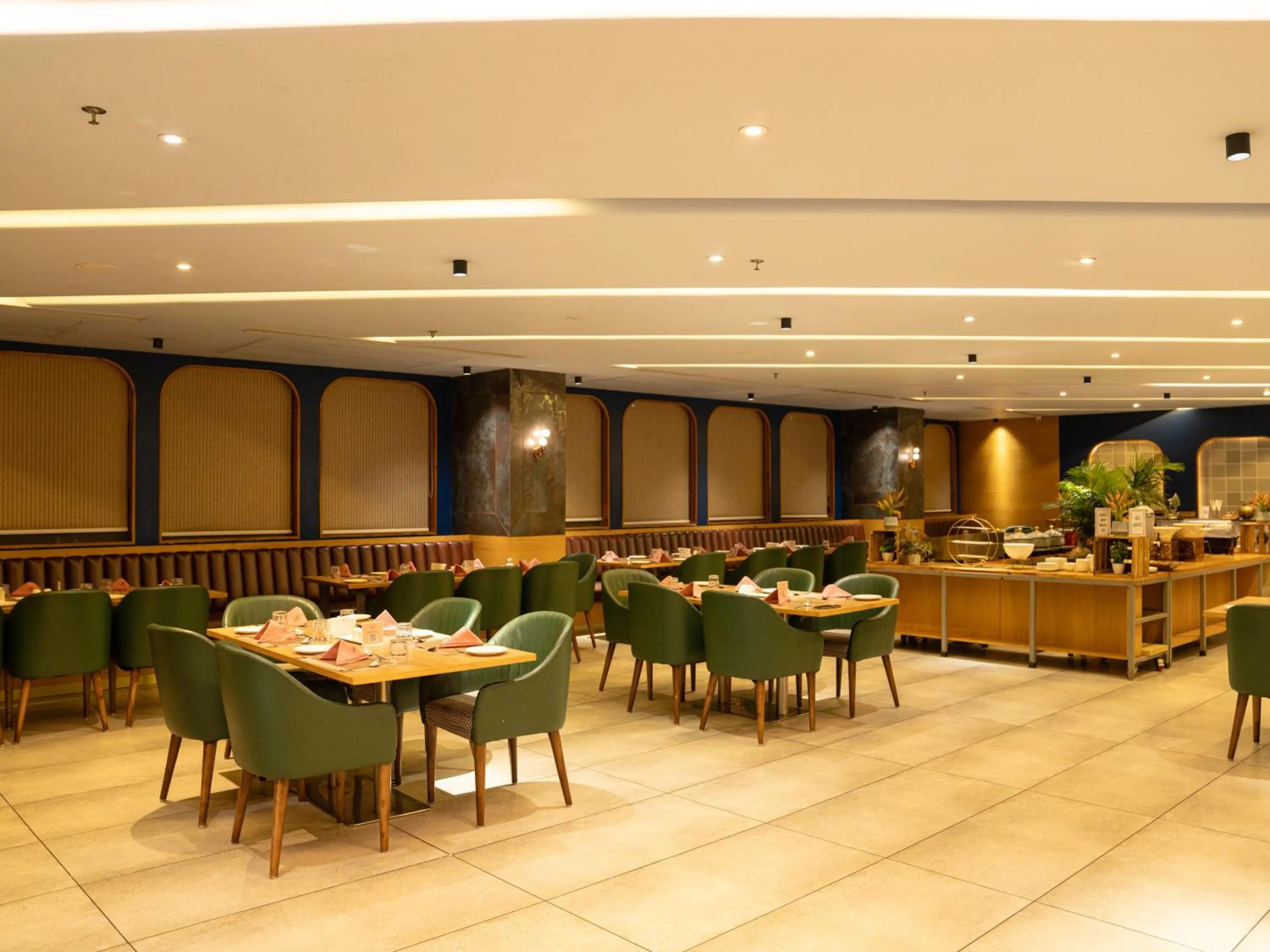 Pinnacle Grand Hotel