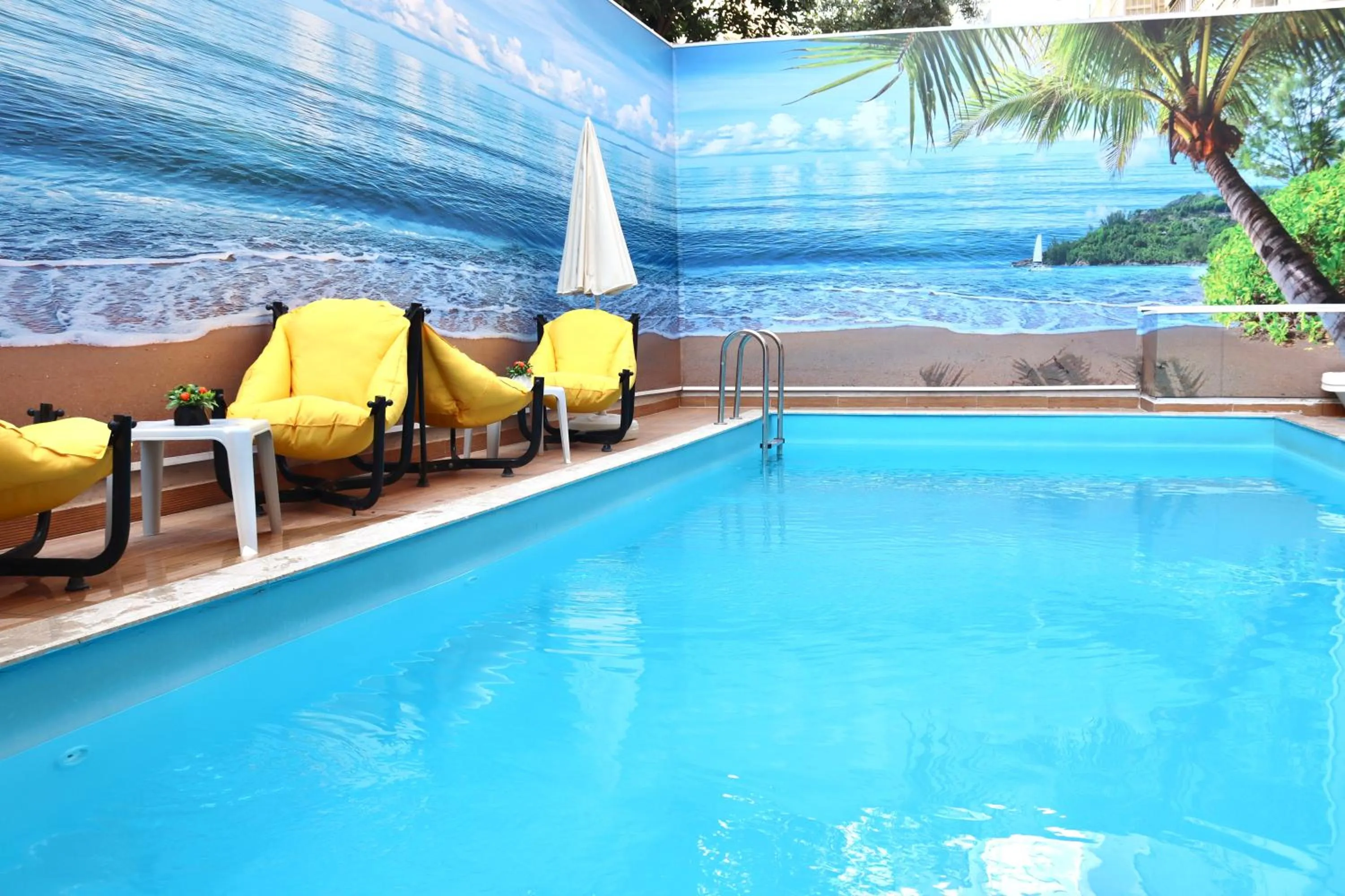 Swimming pool in Old Town Point Hotel & Spa Antalya