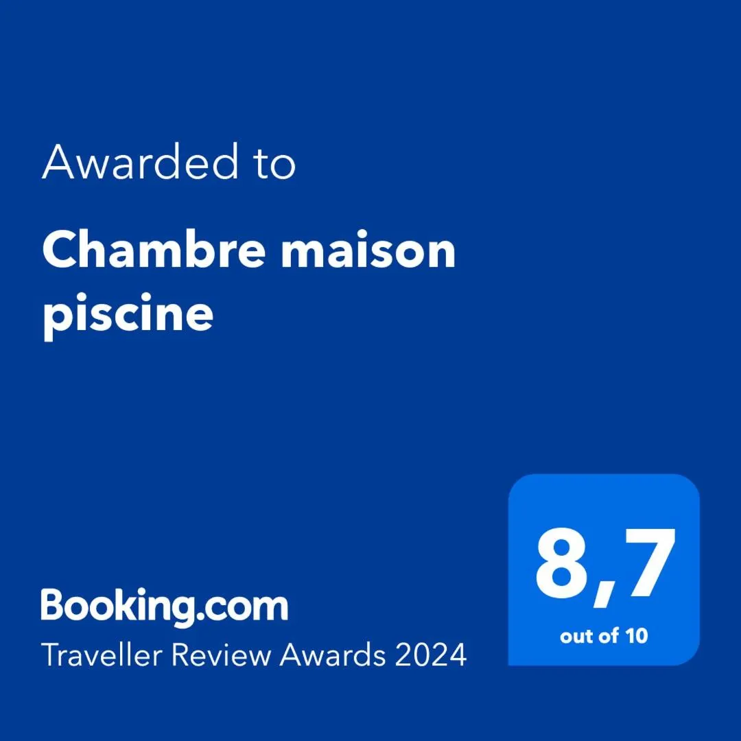 Chambre maison piscine