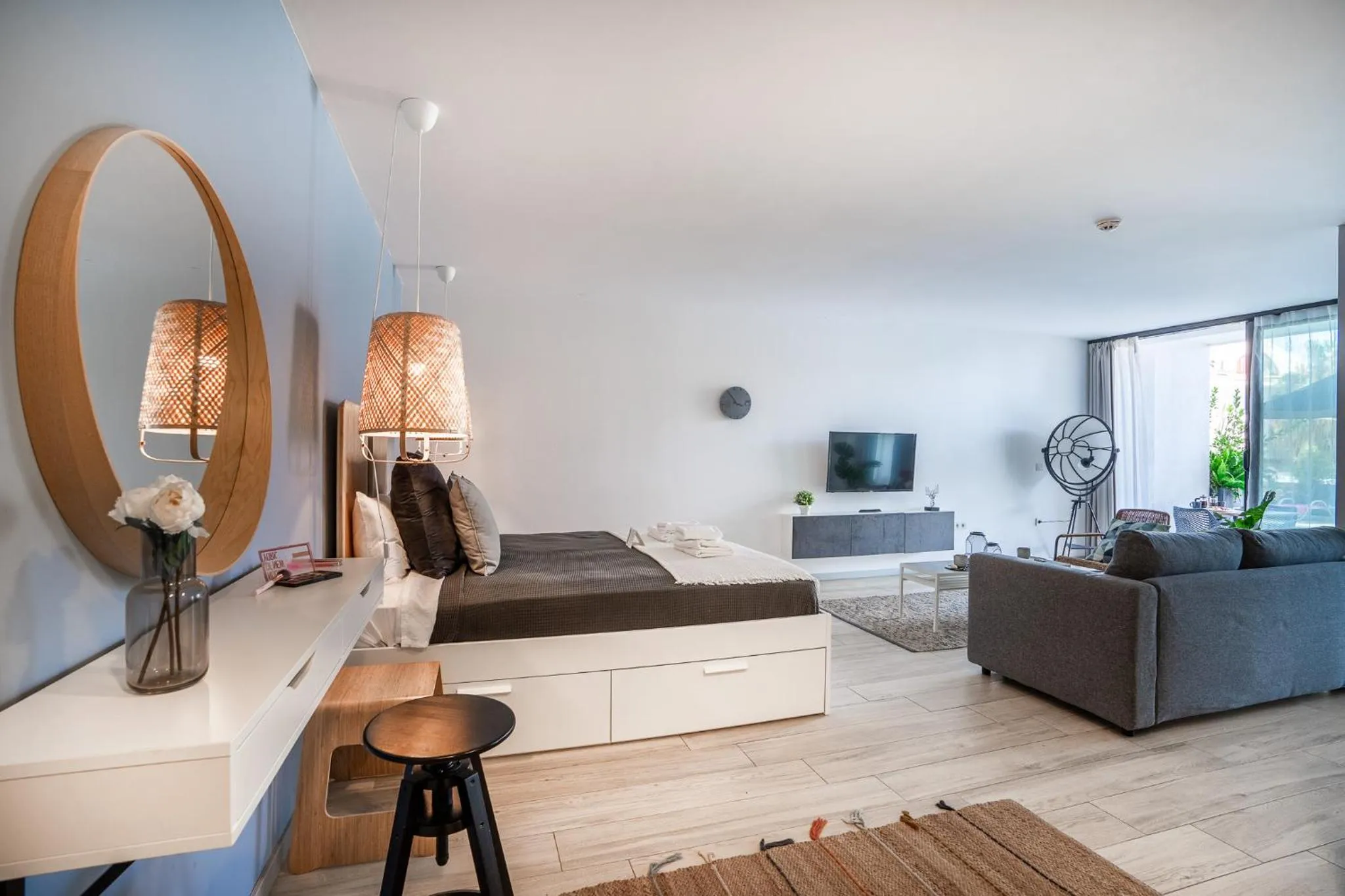 Photo of the whole room in Payava Hotel by True Blue