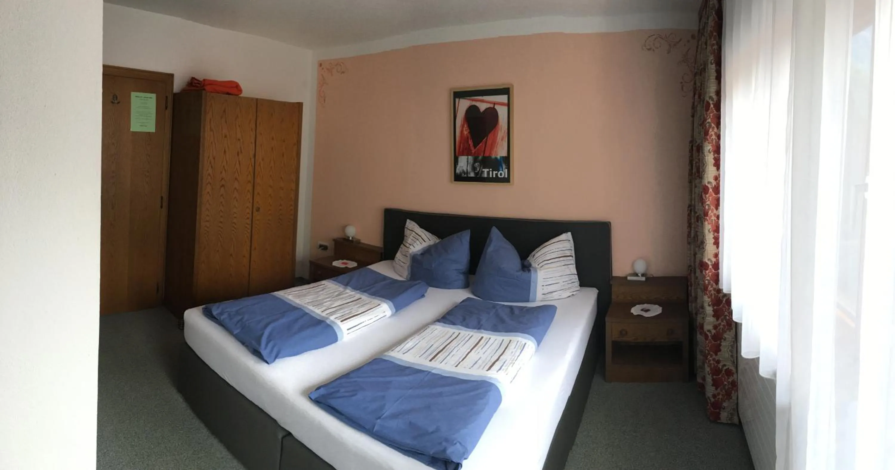 Day, Bed in Garni Fischer