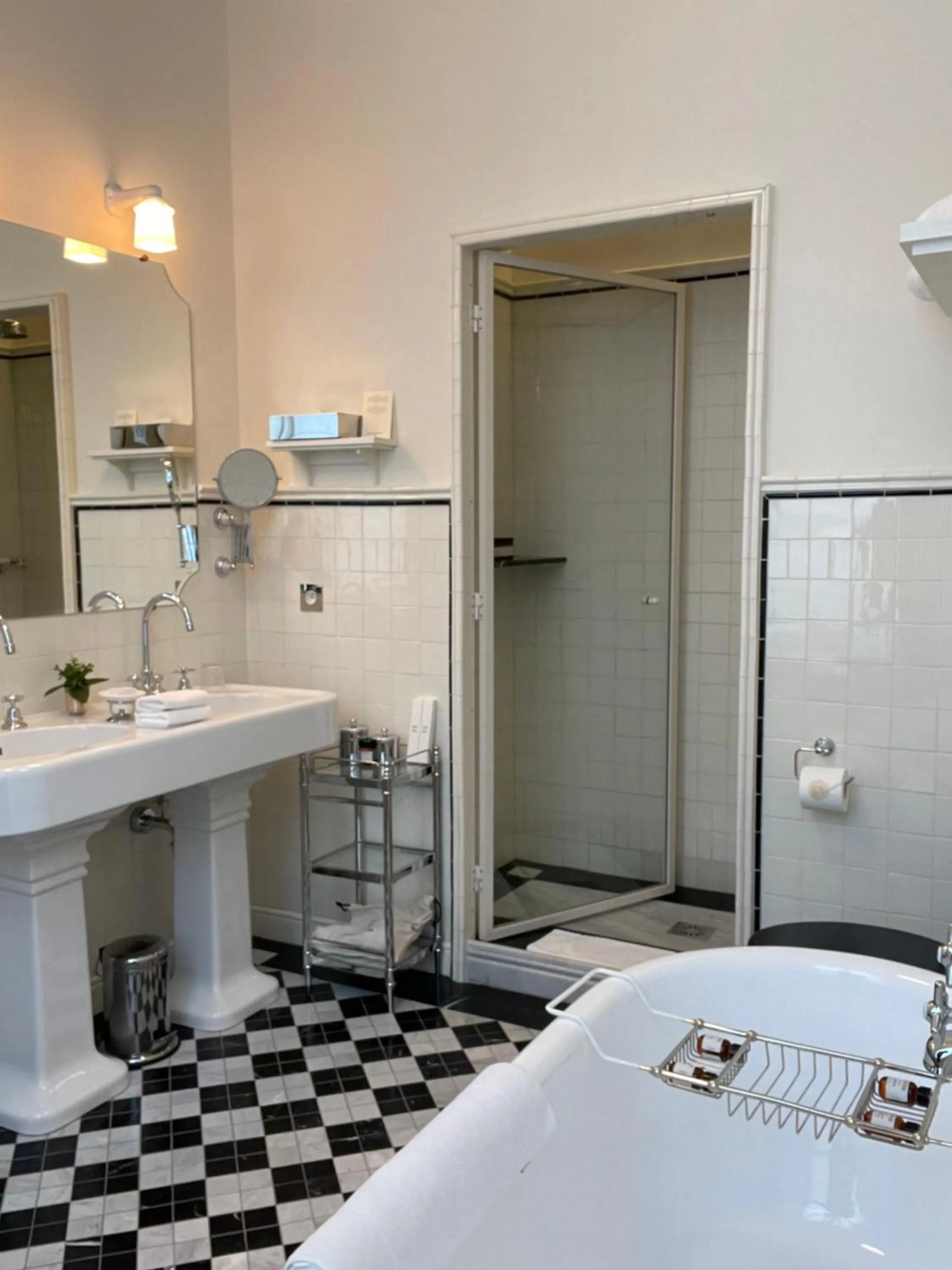 Bathroom in Château Voltaire