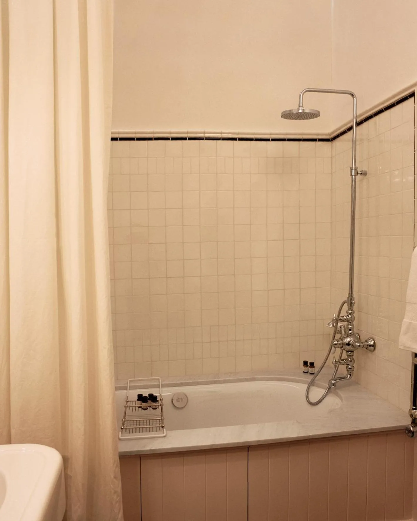 Bath in Château Voltaire