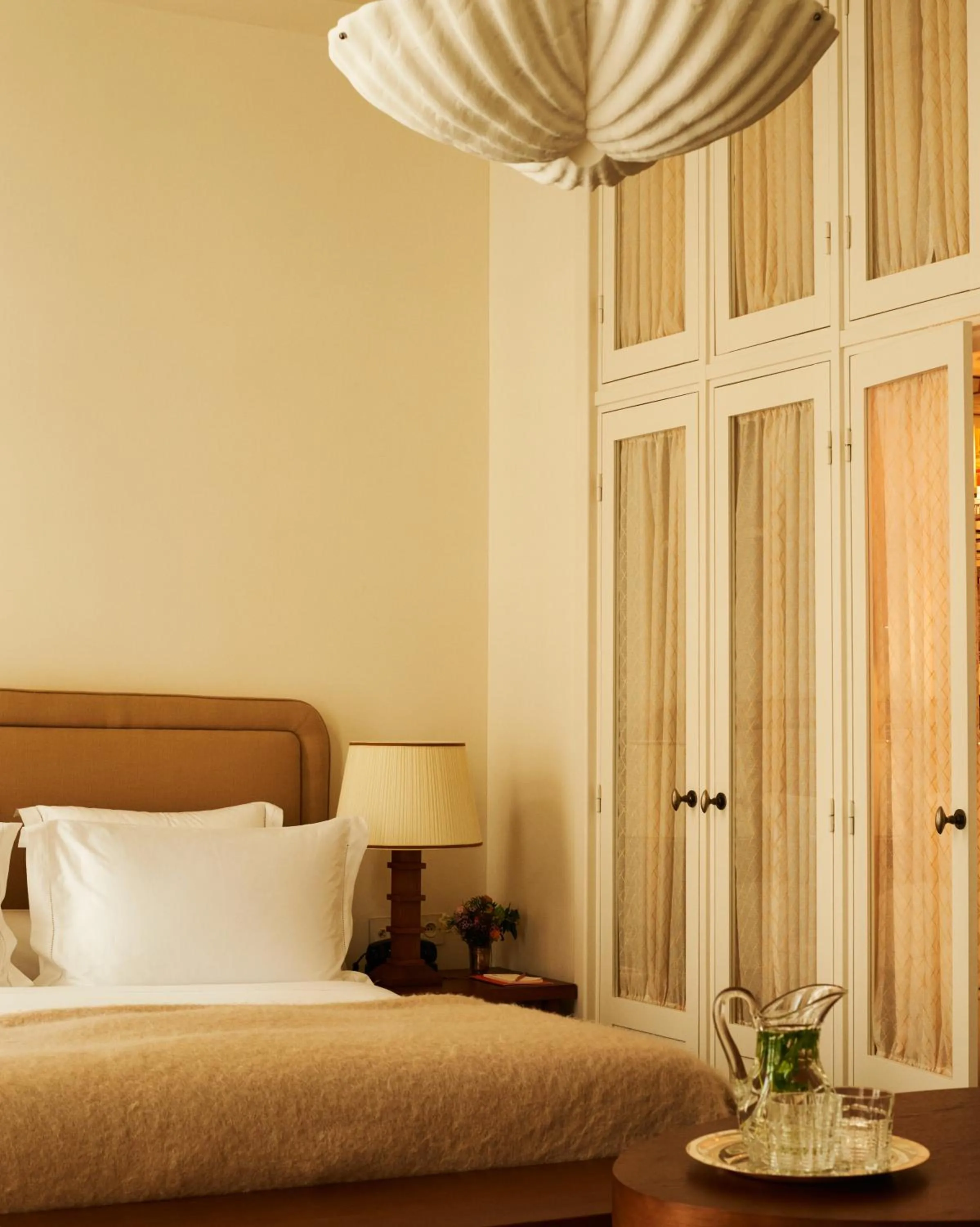 Bedroom, Bed in Château Voltaire