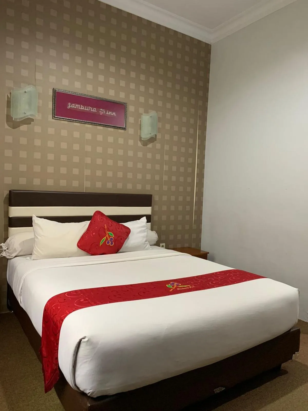 Bed in Jambura Inn