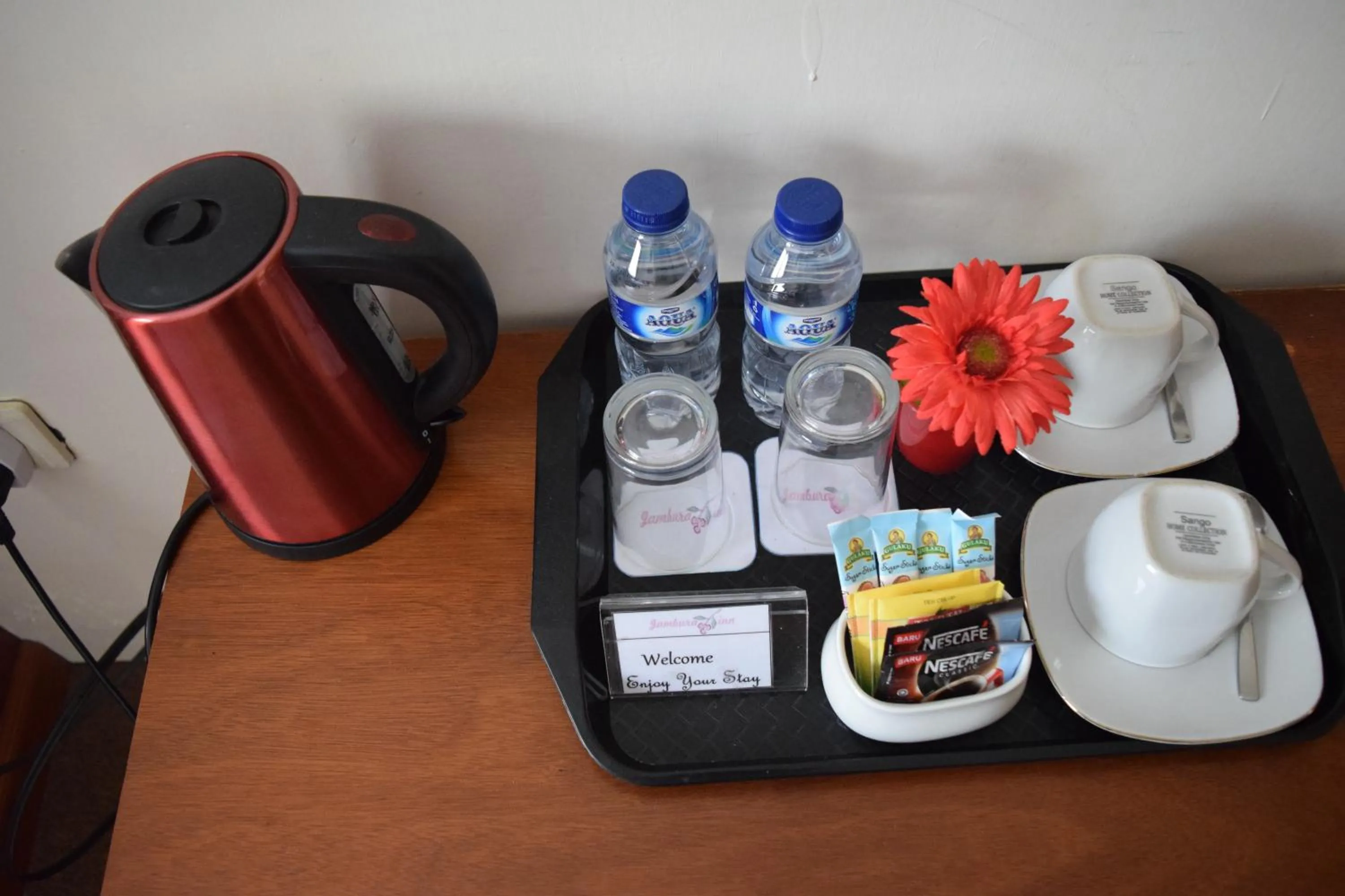 Coffee/tea facilities in Jambura Inn
