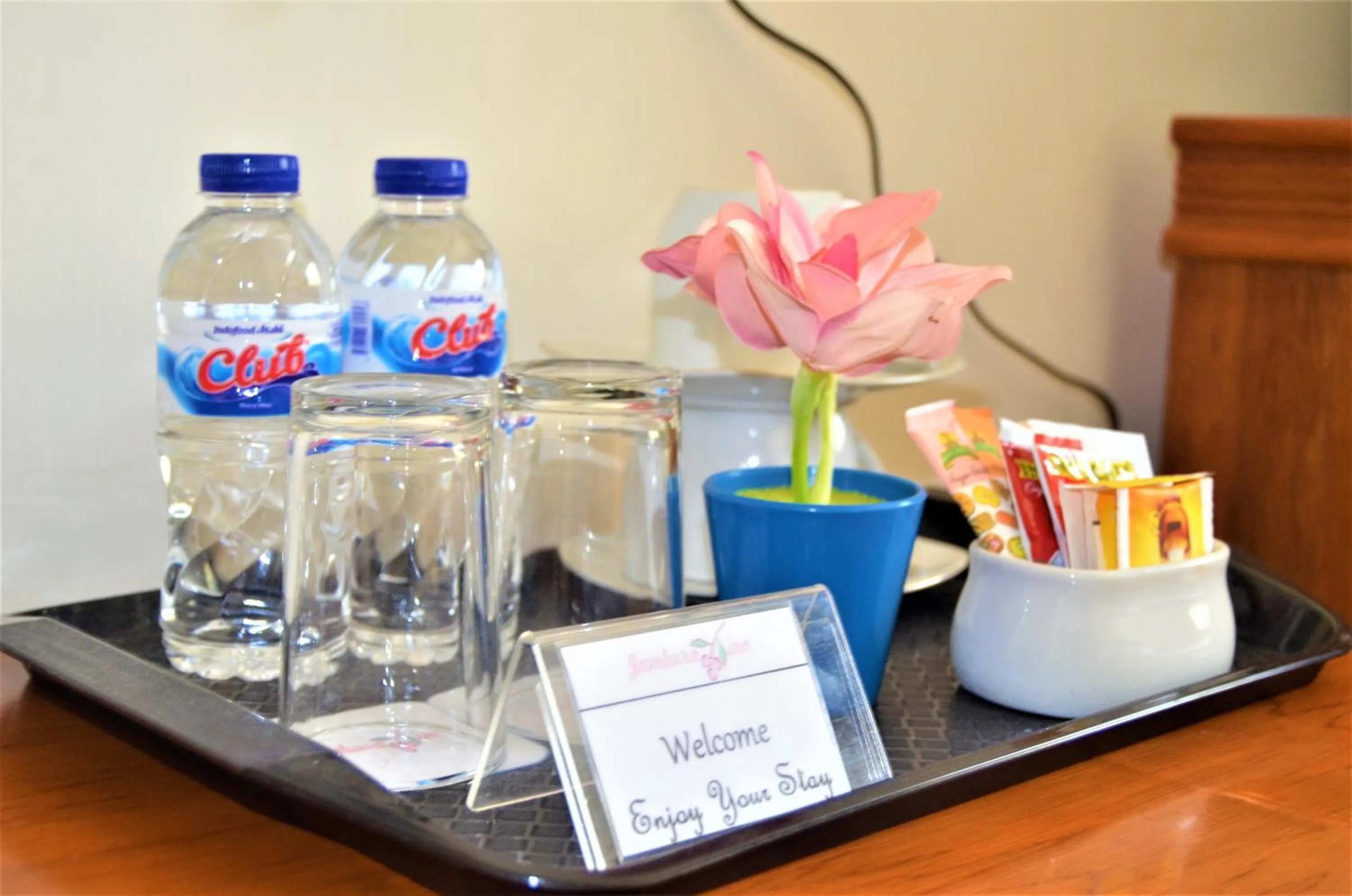 Coffee/tea facilities in Jambura Inn