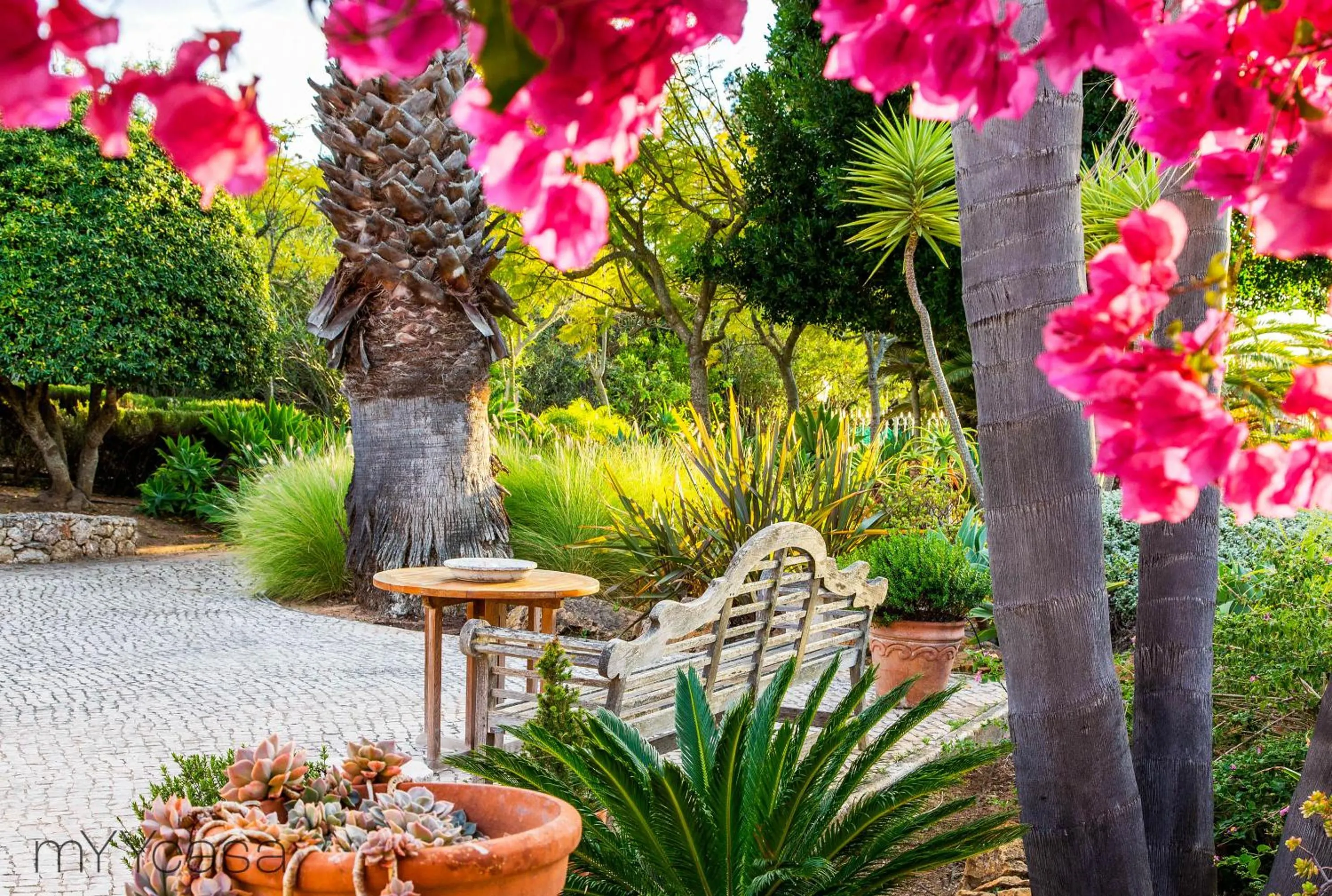 Garden in Quinta Azul - Gorgeous Apartment with Pool & Private Terrace