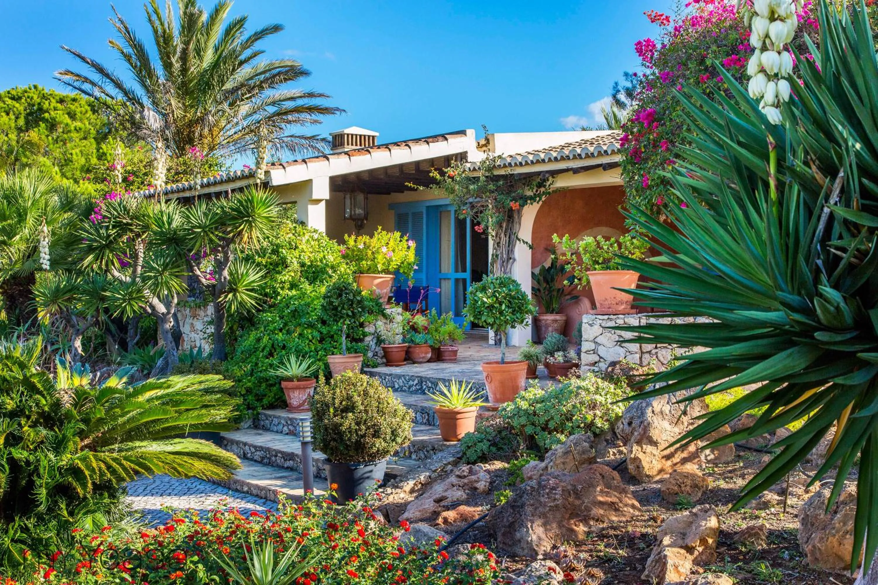 Garden in Quinta Azul - Gorgeous Apartment with Pool & Private Terrace