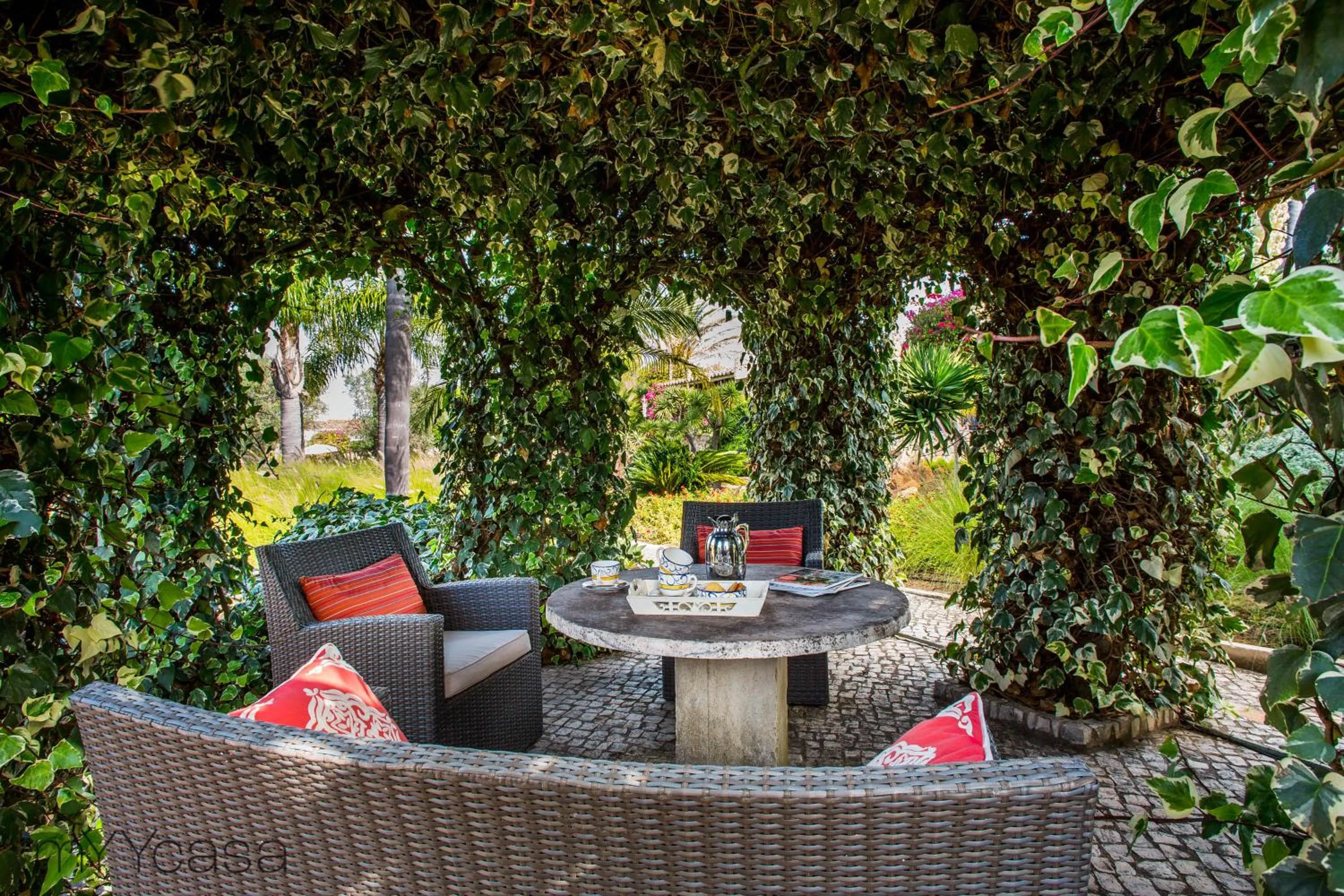 Garden in Quinta Azul - Gorgeous Apartment with Pool & Private Terrace