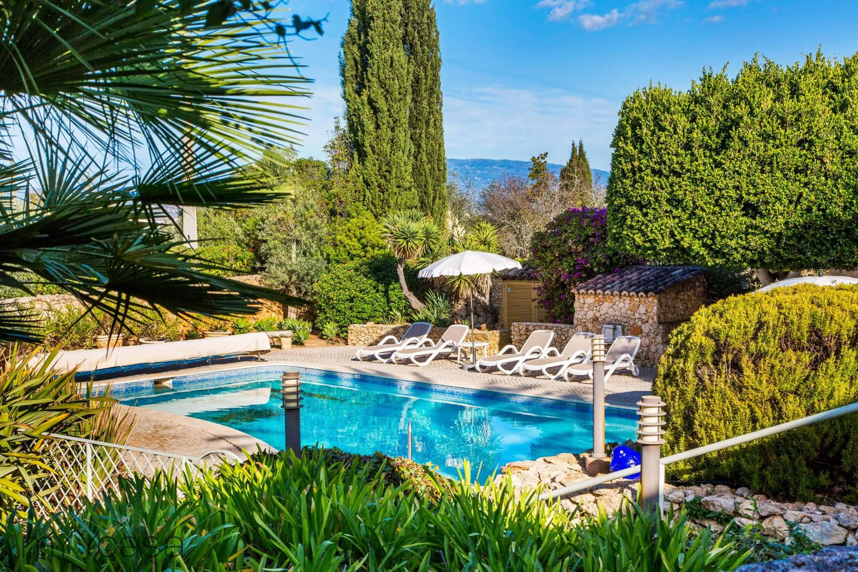 Garden in Quinta Azul - Gorgeous Apartment with Pool & Private Terrace
