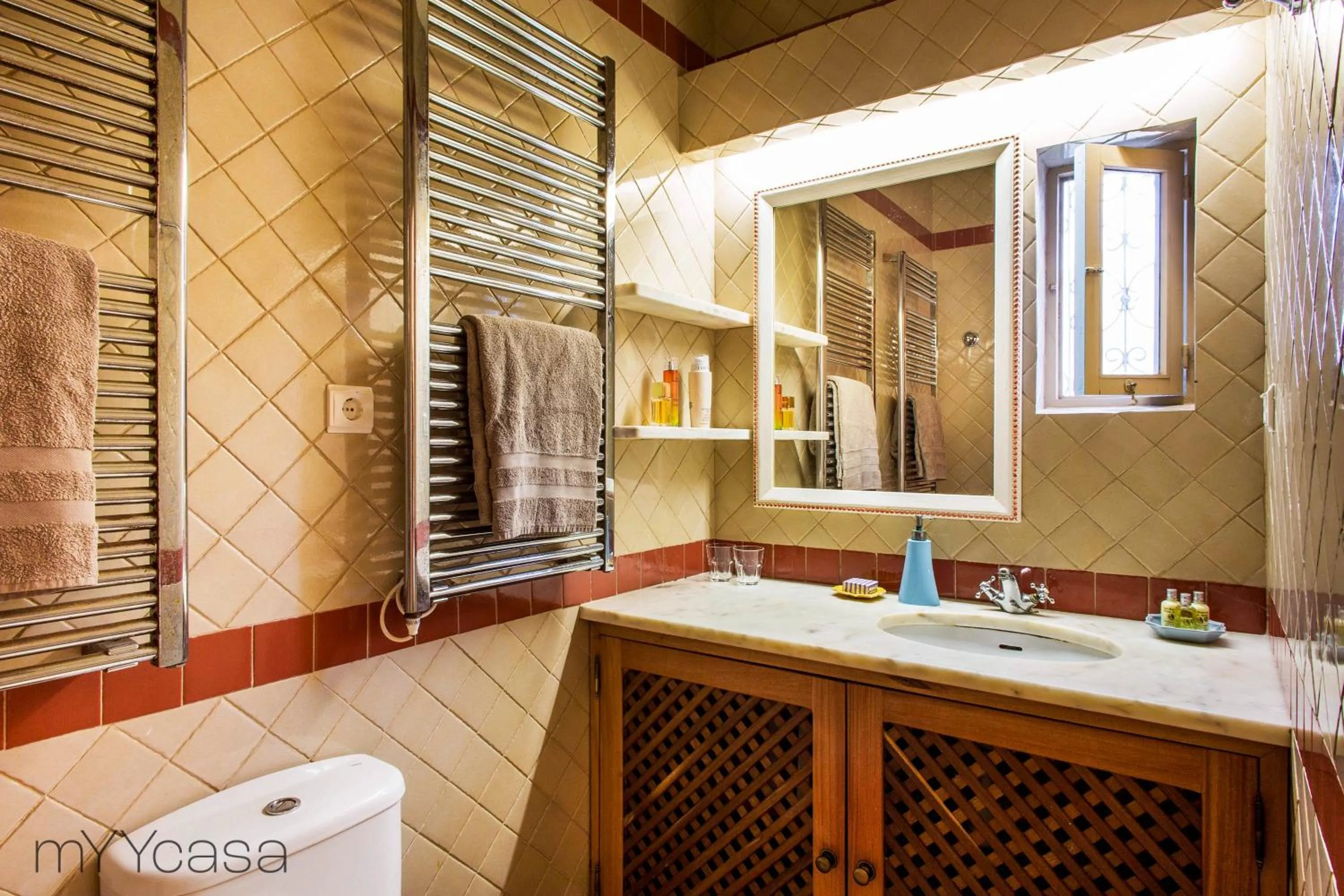 Shower in Quinta Azul - Gorgeous Apartment with Pool & Private Terrace
