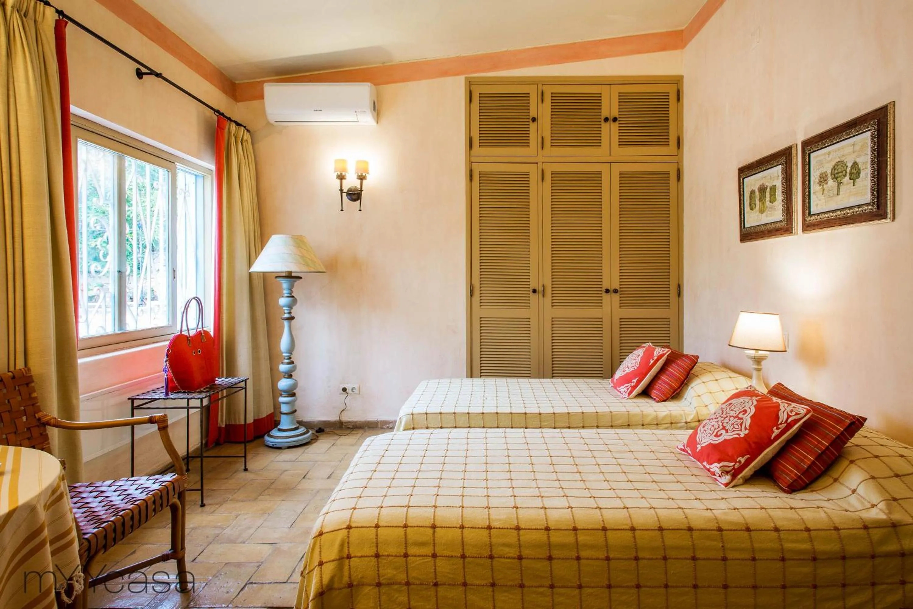 Bed in Quinta Azul - Gorgeous Apartment with Pool & Private Terrace
