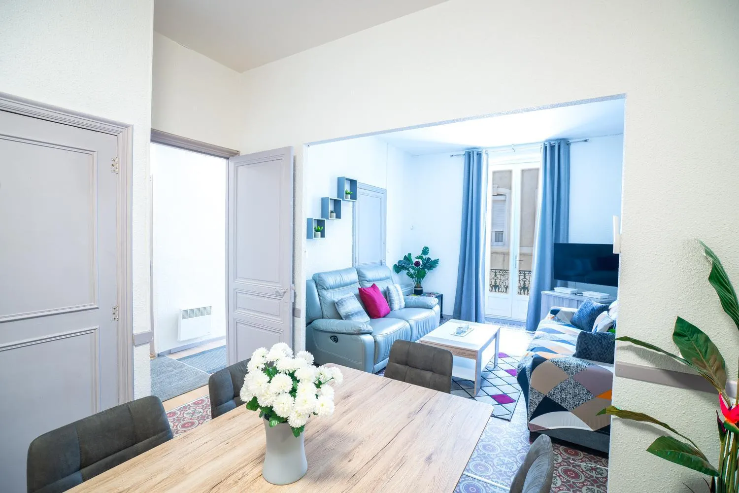 Living room in Appartement Les Halles , Climatisation, Terrasse, Garage