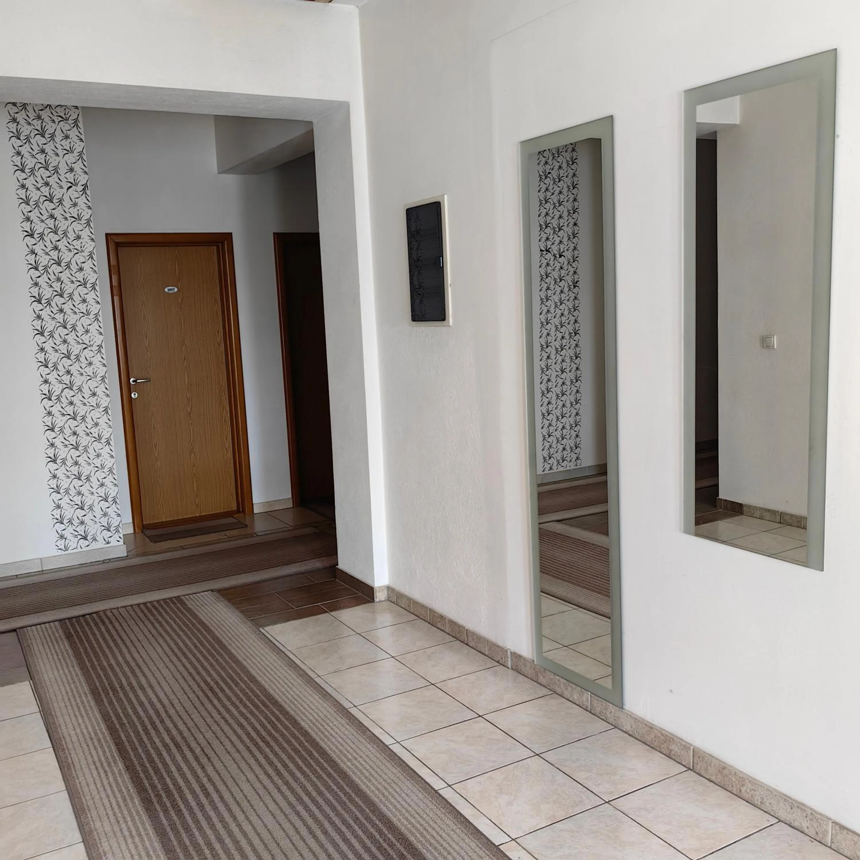 Property building in Motel Maks