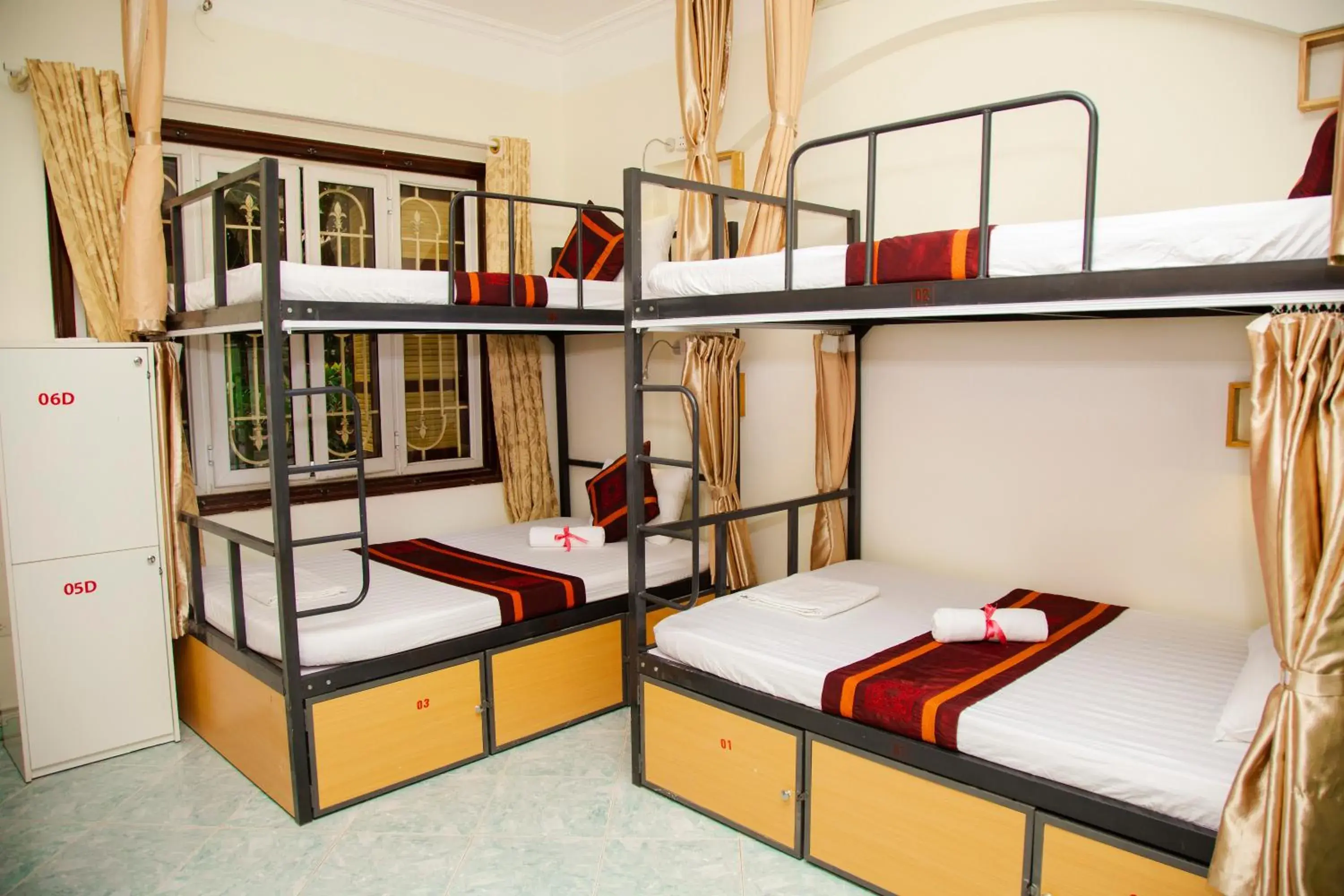 bunk bed, Bed in Hanoi City Backpackers Hostel bunk bed, Bed in Hanoi City Backpackers Hostel