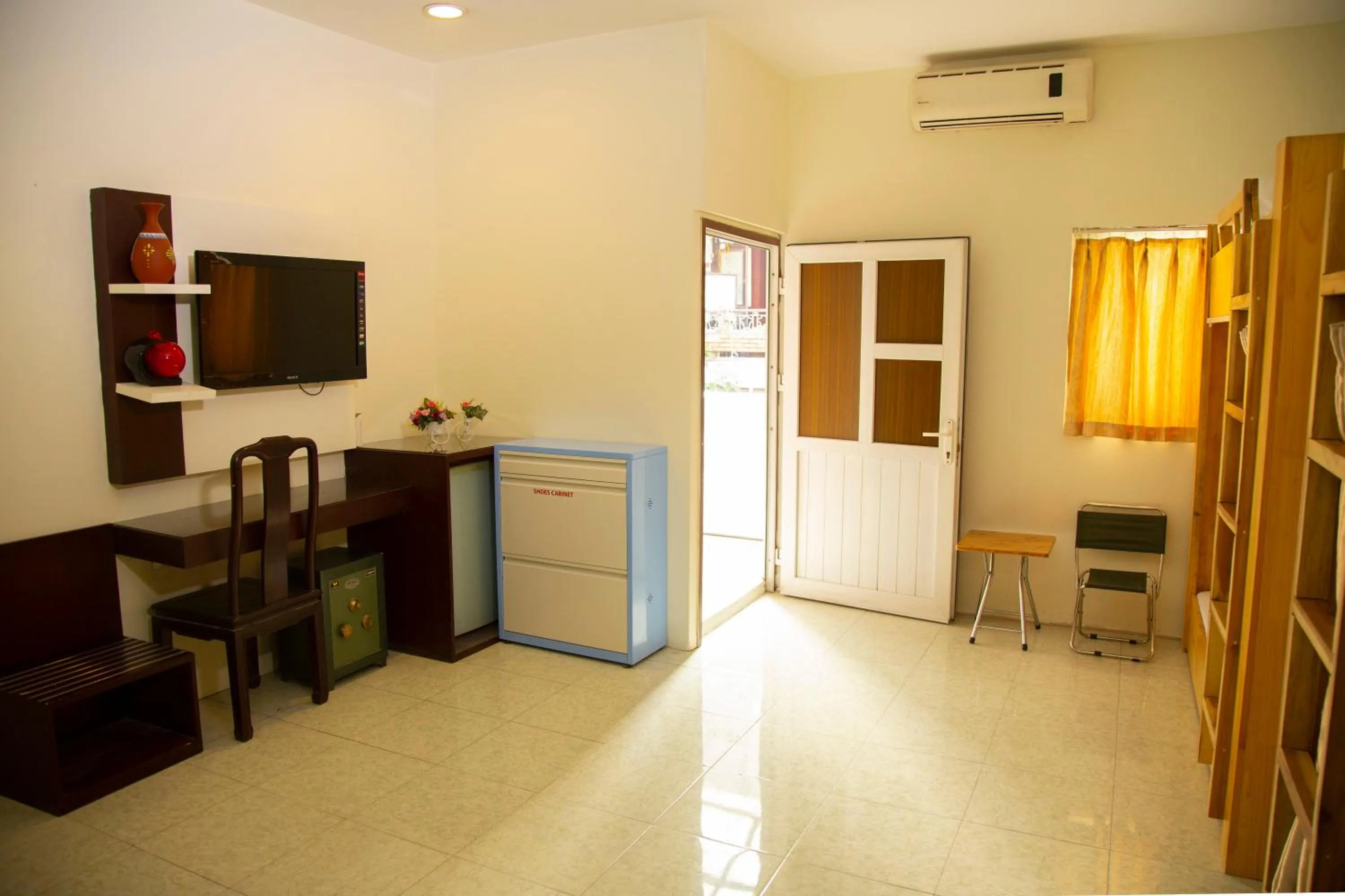 TV and multimedia in Hanoi City Backpackers Hostel