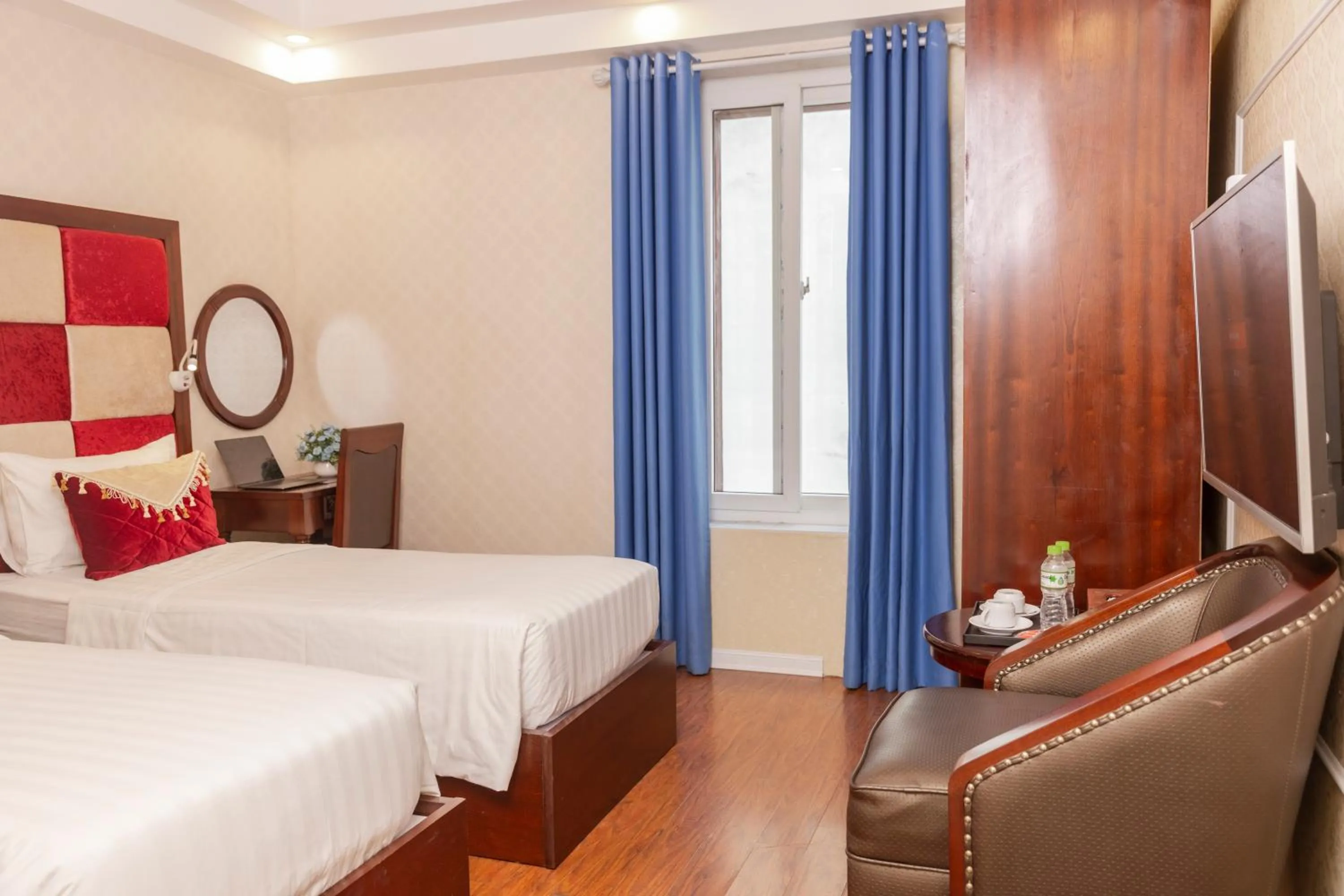 Photo of the whole room, Bed in Hanoi City Backpackers Hostel