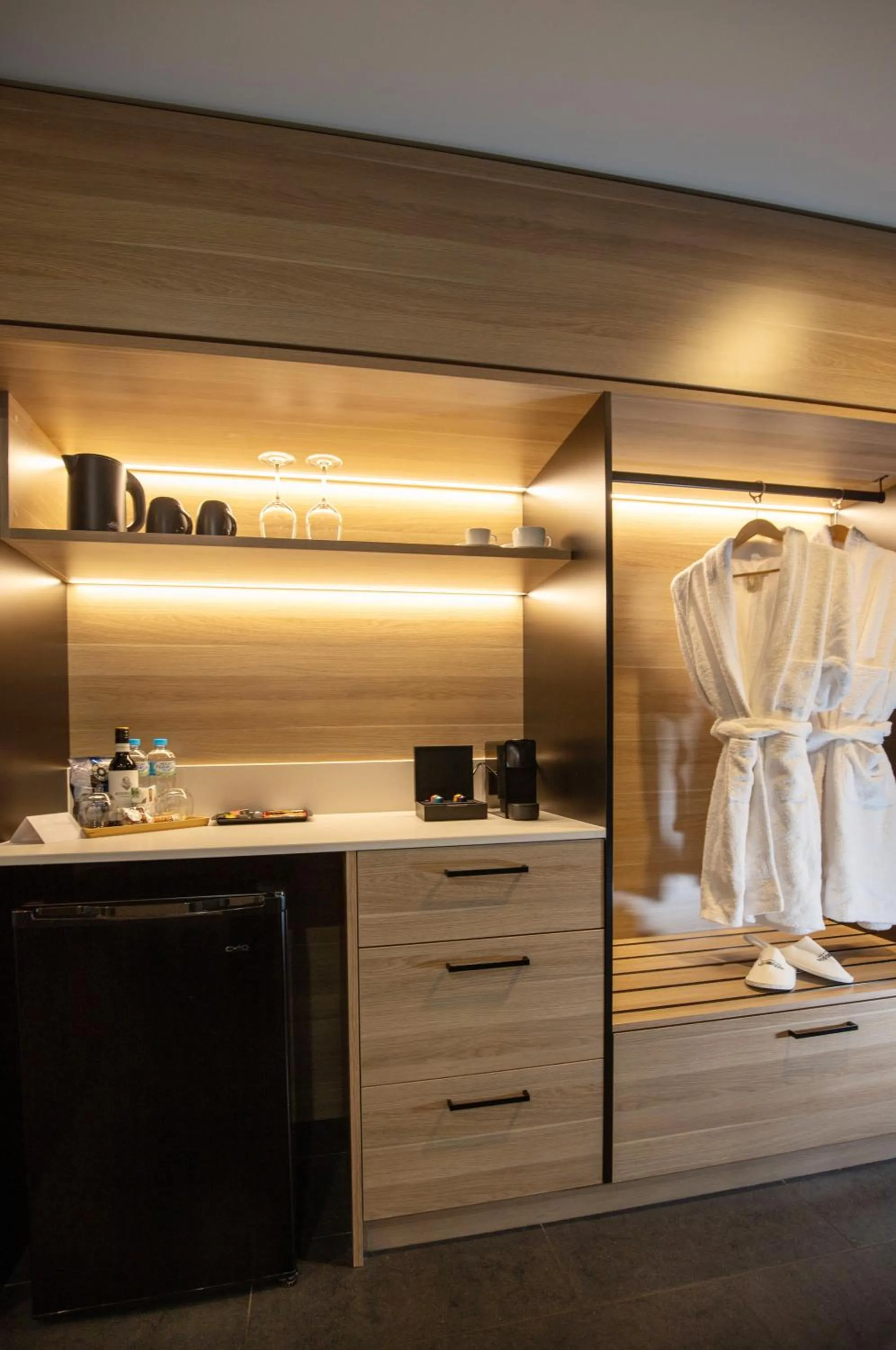 Coffee/tea facilities in Bridgeport Hotel