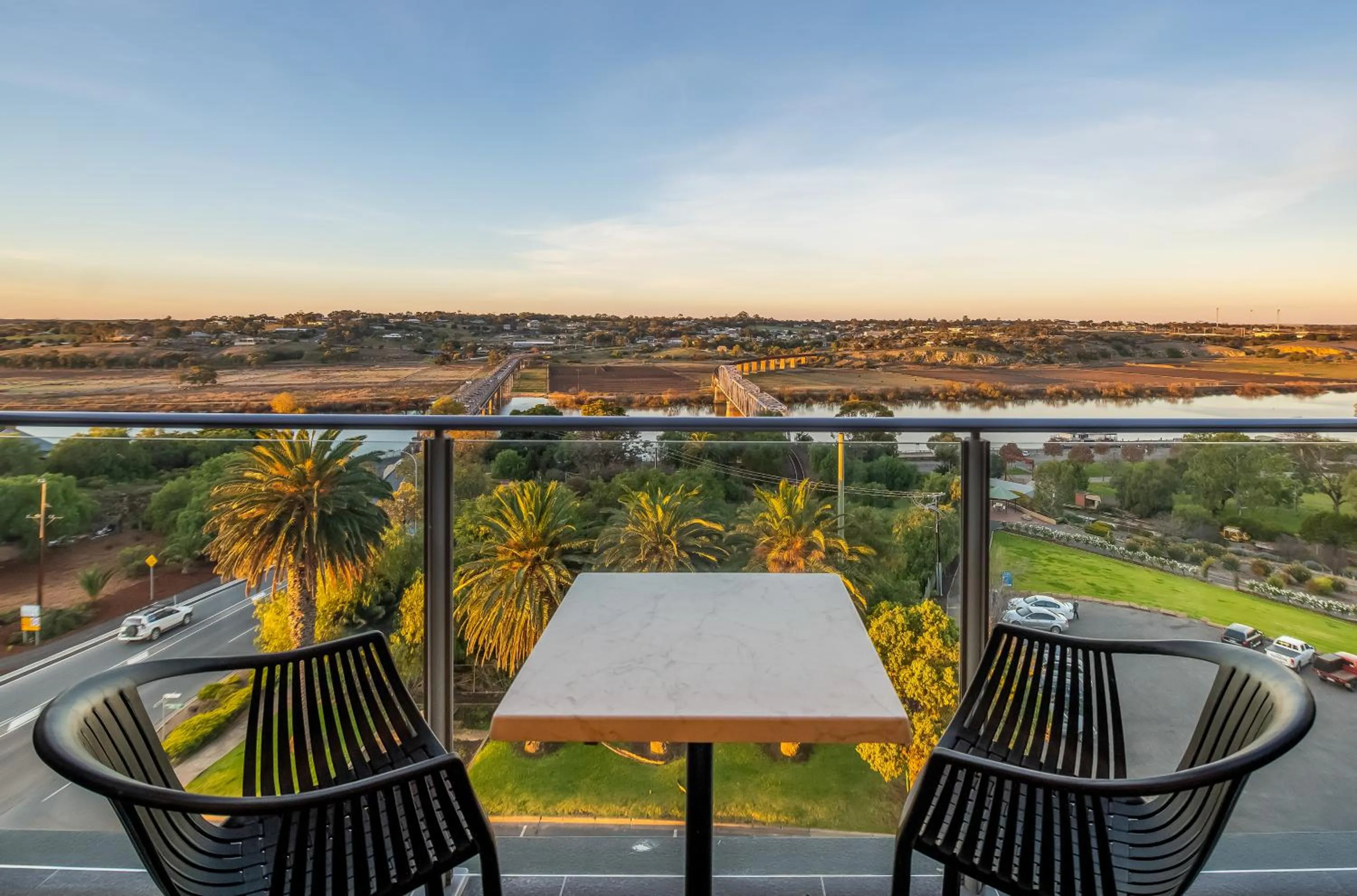 Balcony/Terrace in Bridgeport Hotel