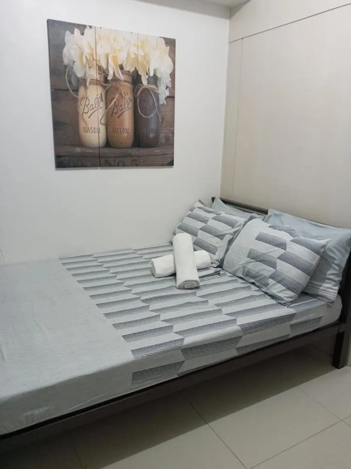 Bed in LIAM's Staycation