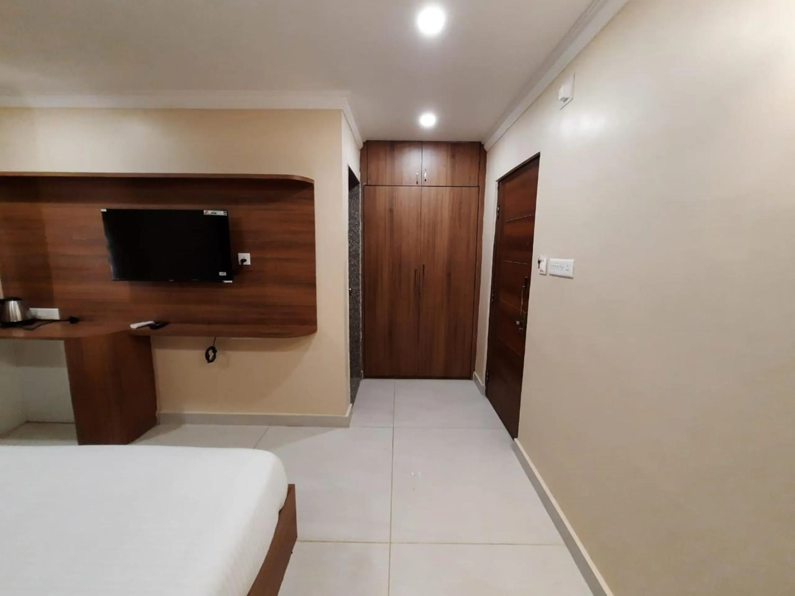 Property building, Bed in Airavat
