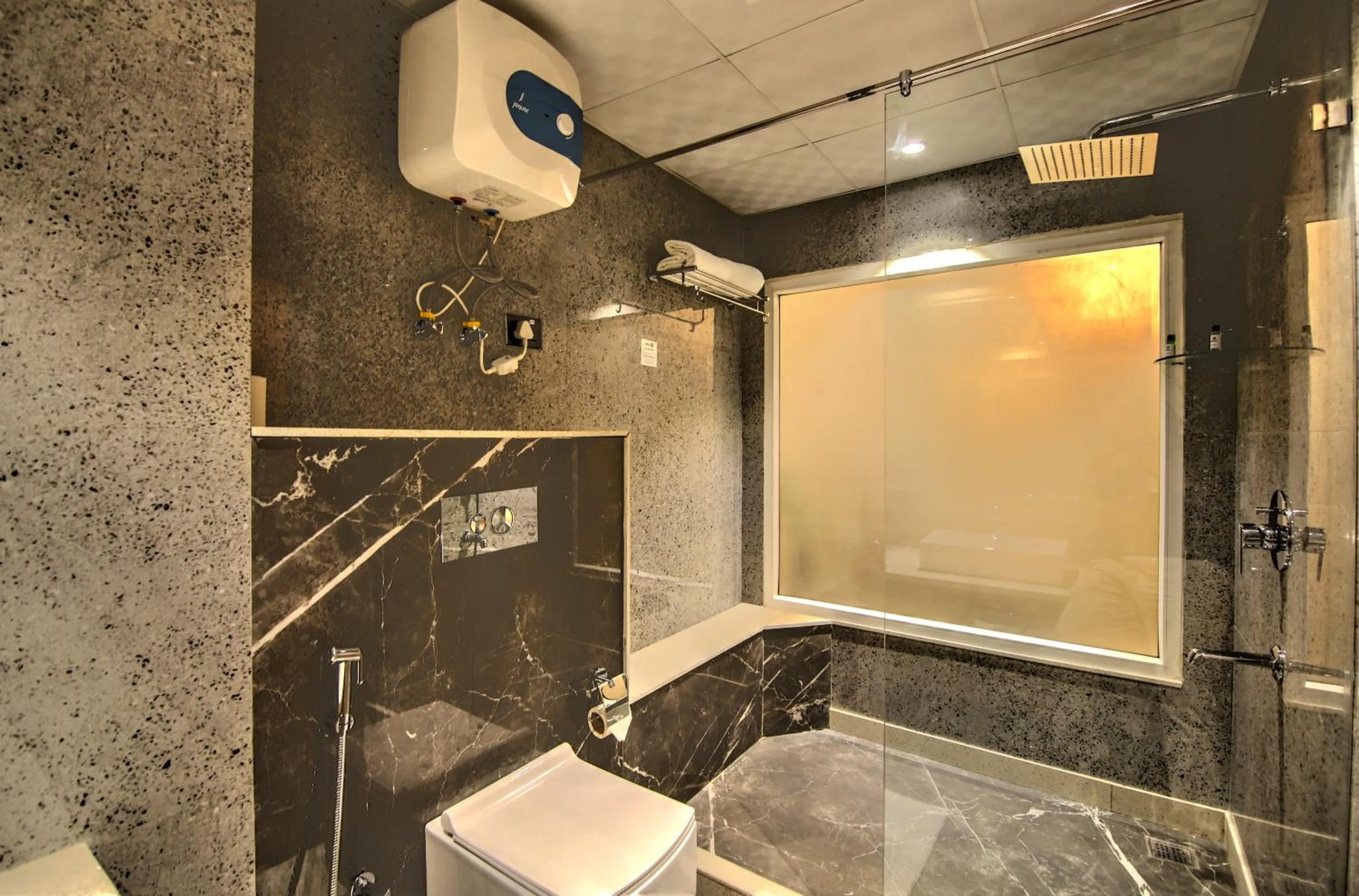 Bathroom in Hotel 91 Huda City Centre