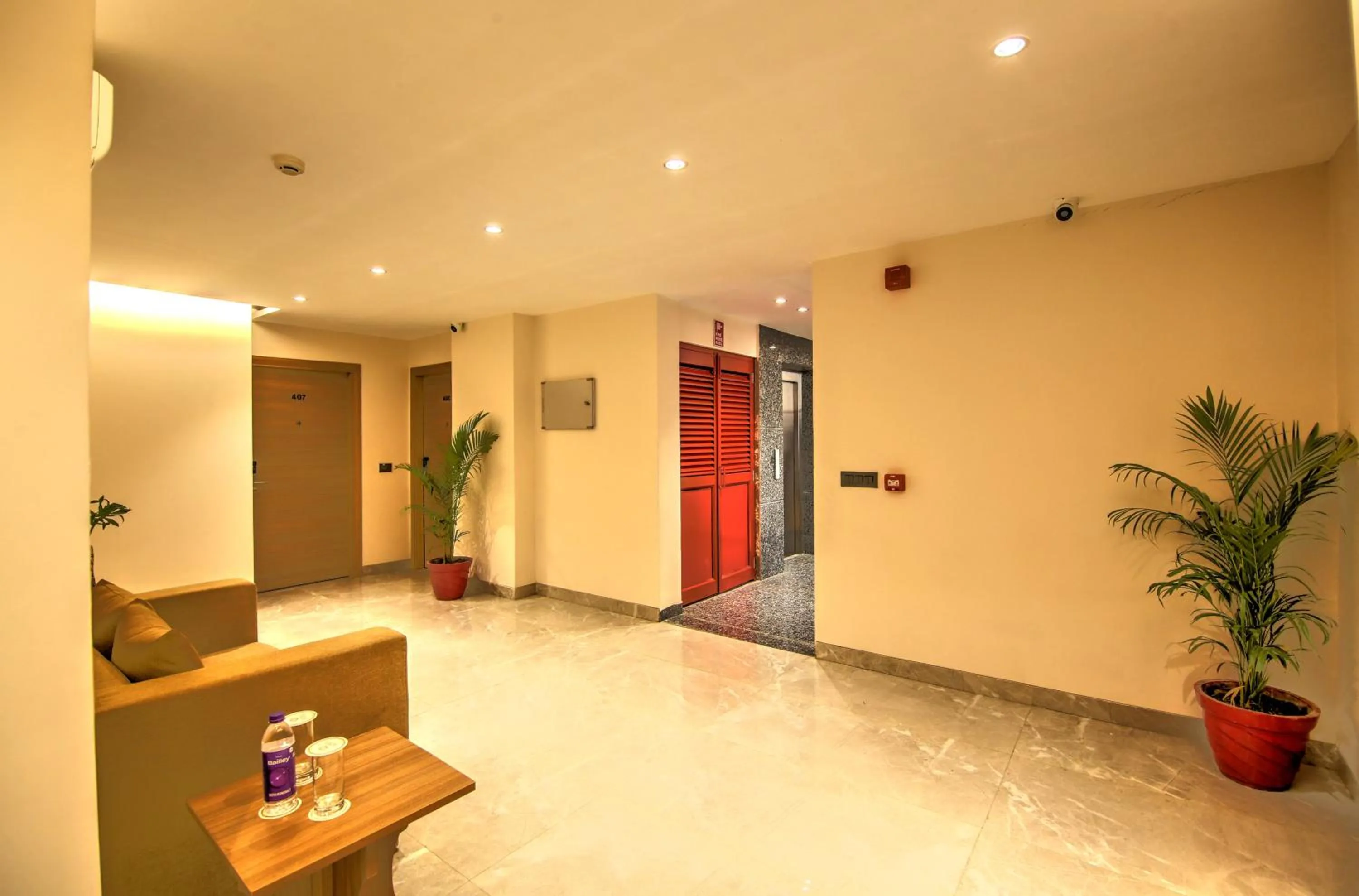 Lobby or reception in Hotel 91 Huda City Centre