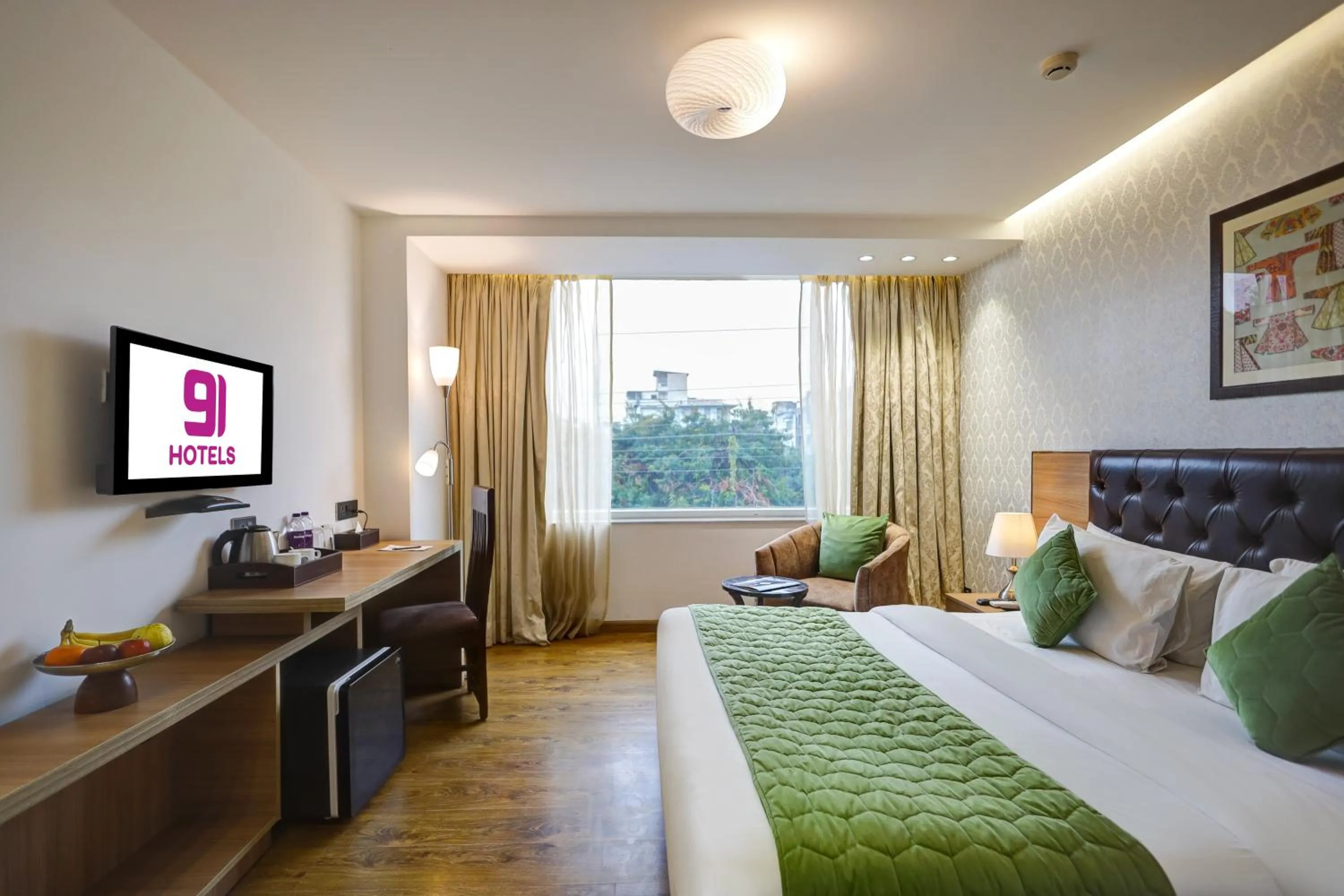 Bed in Hotel 91 Huda City Centre