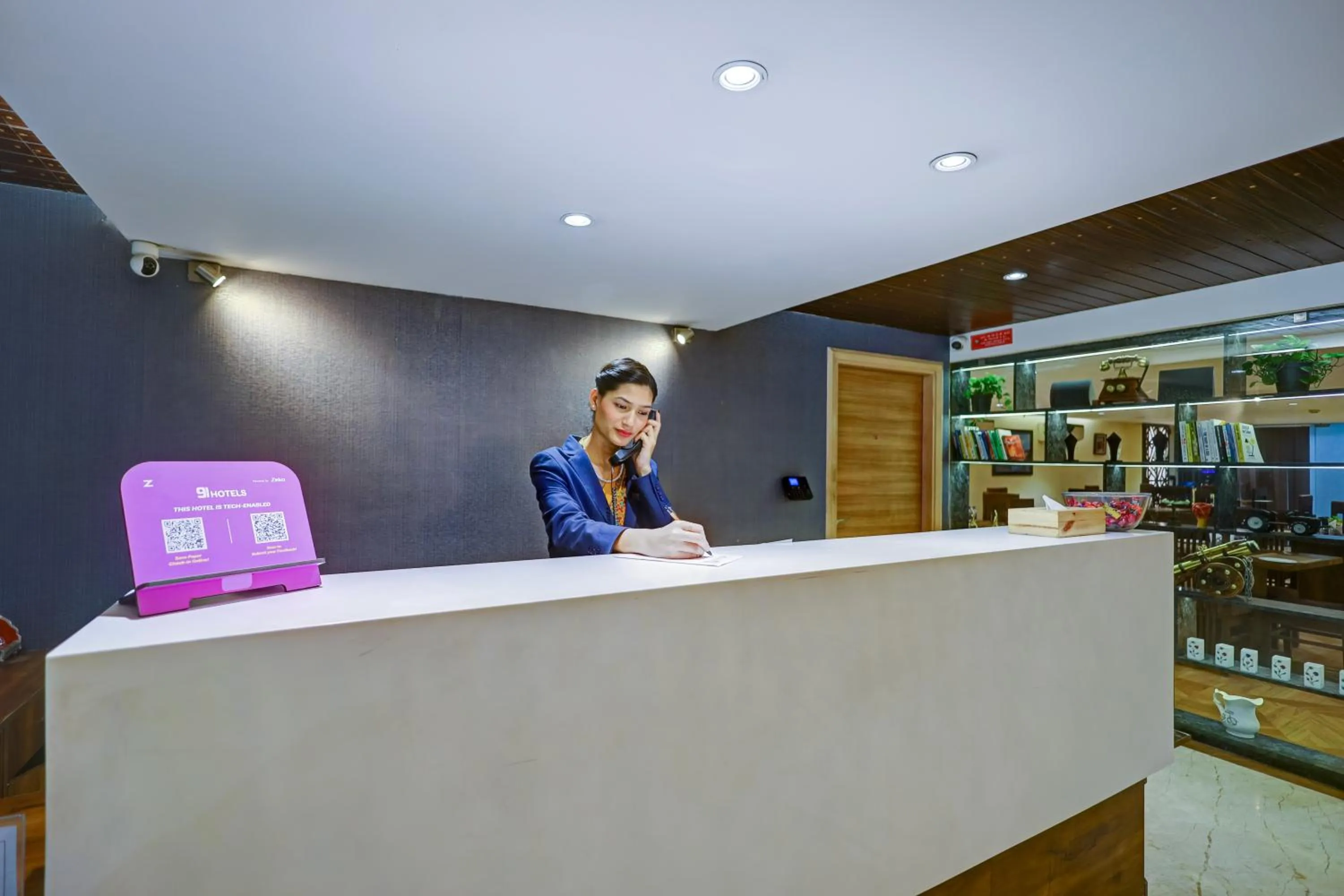 Lobby or reception in Hotel 91 Huda City Centre