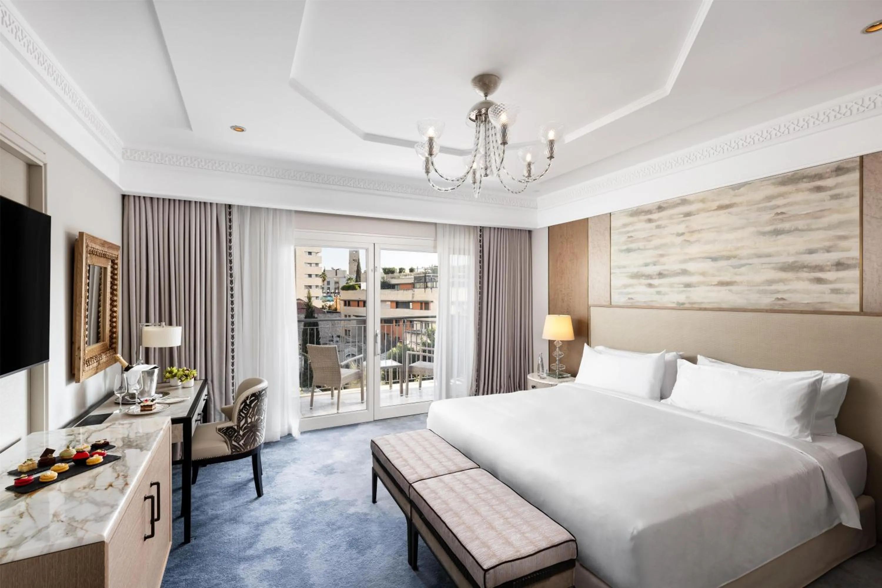 Bed in Waldorf Astoria Jerusalem