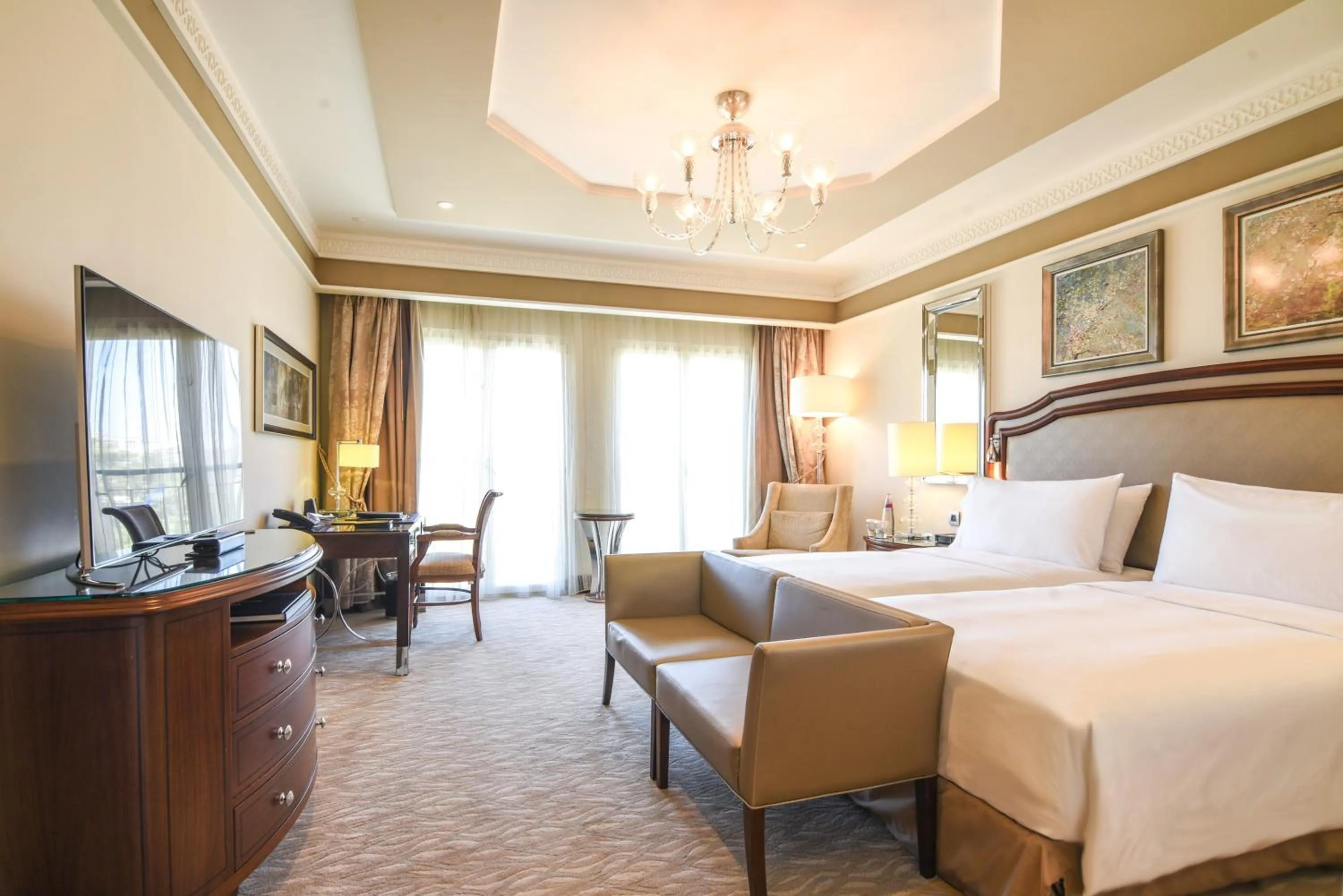 Seating area, Bed in Waldorf Astoria Jerusalem