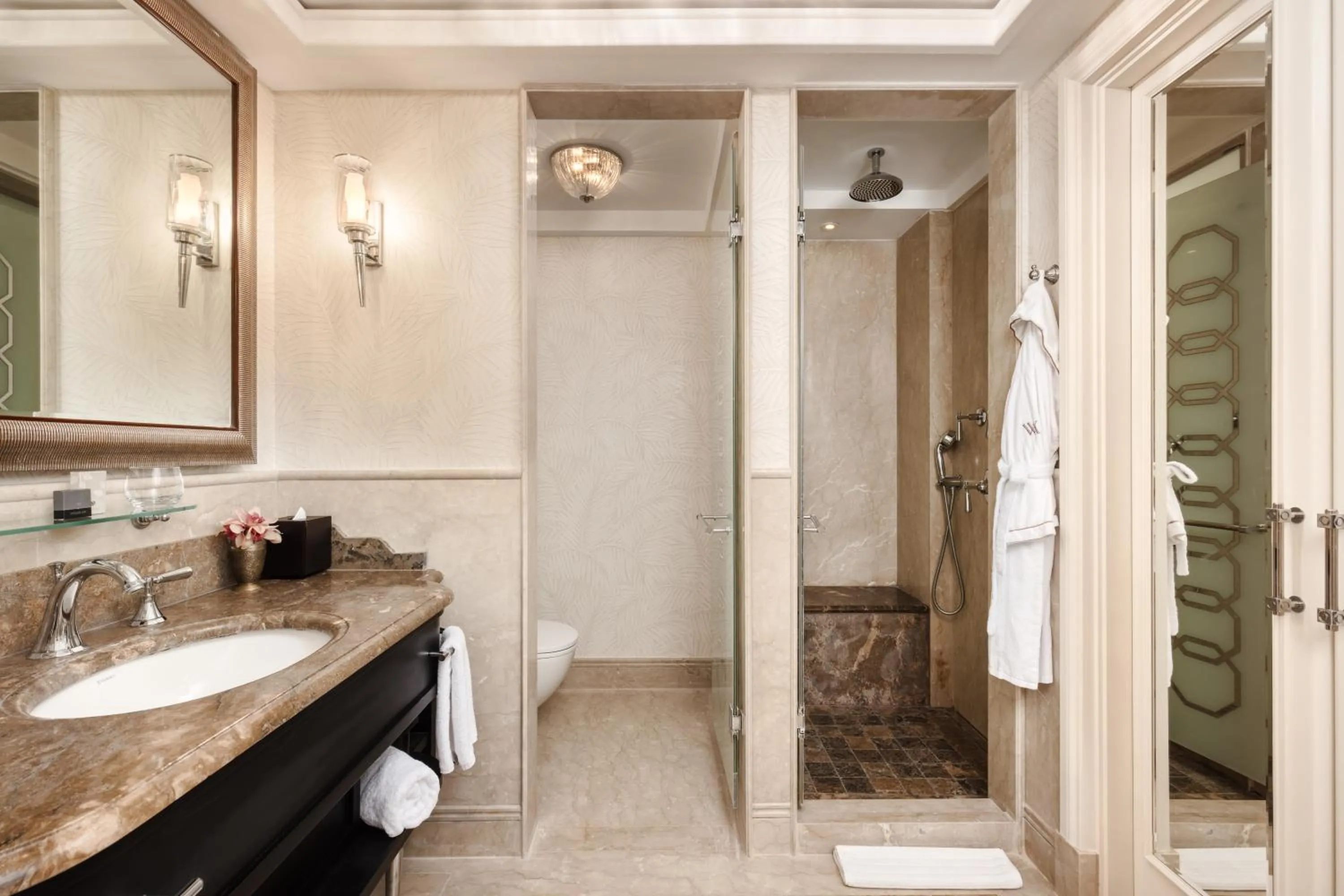 Shower in Waldorf Astoria Jerusalem