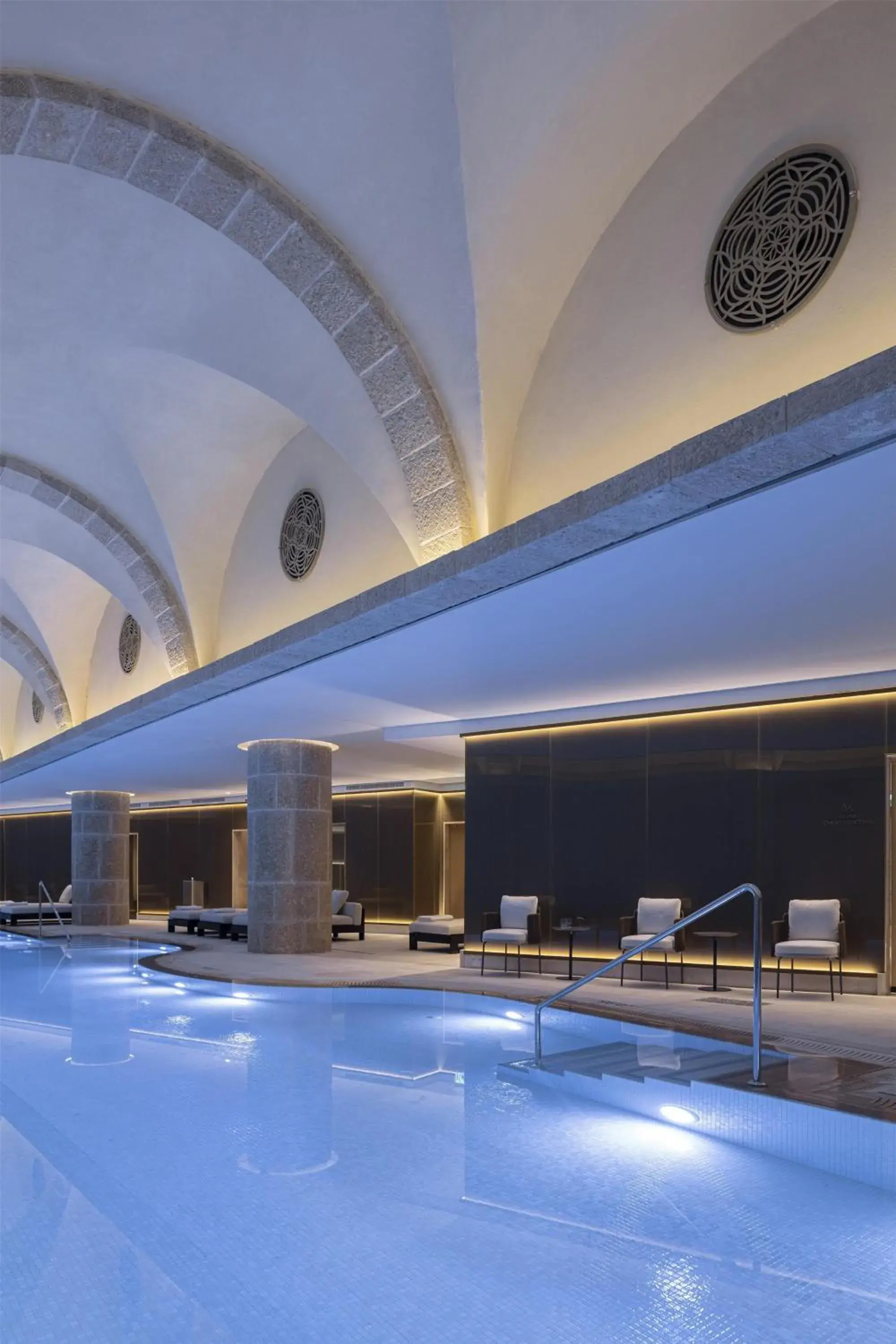 Pool view in Waldorf Astoria Jerusalem Pool view in Waldorf Astoria Jerusalem