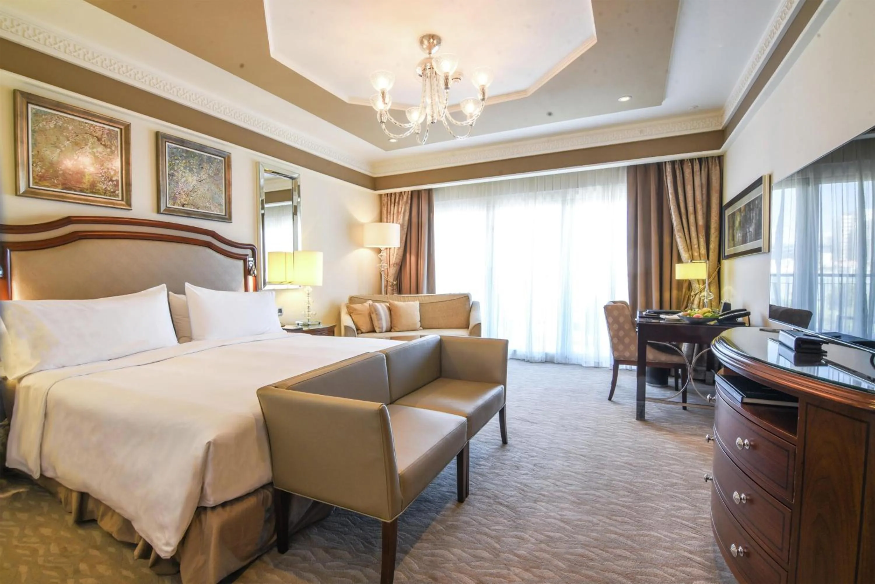 Bedroom, Bed in Waldorf Astoria Jerusalem