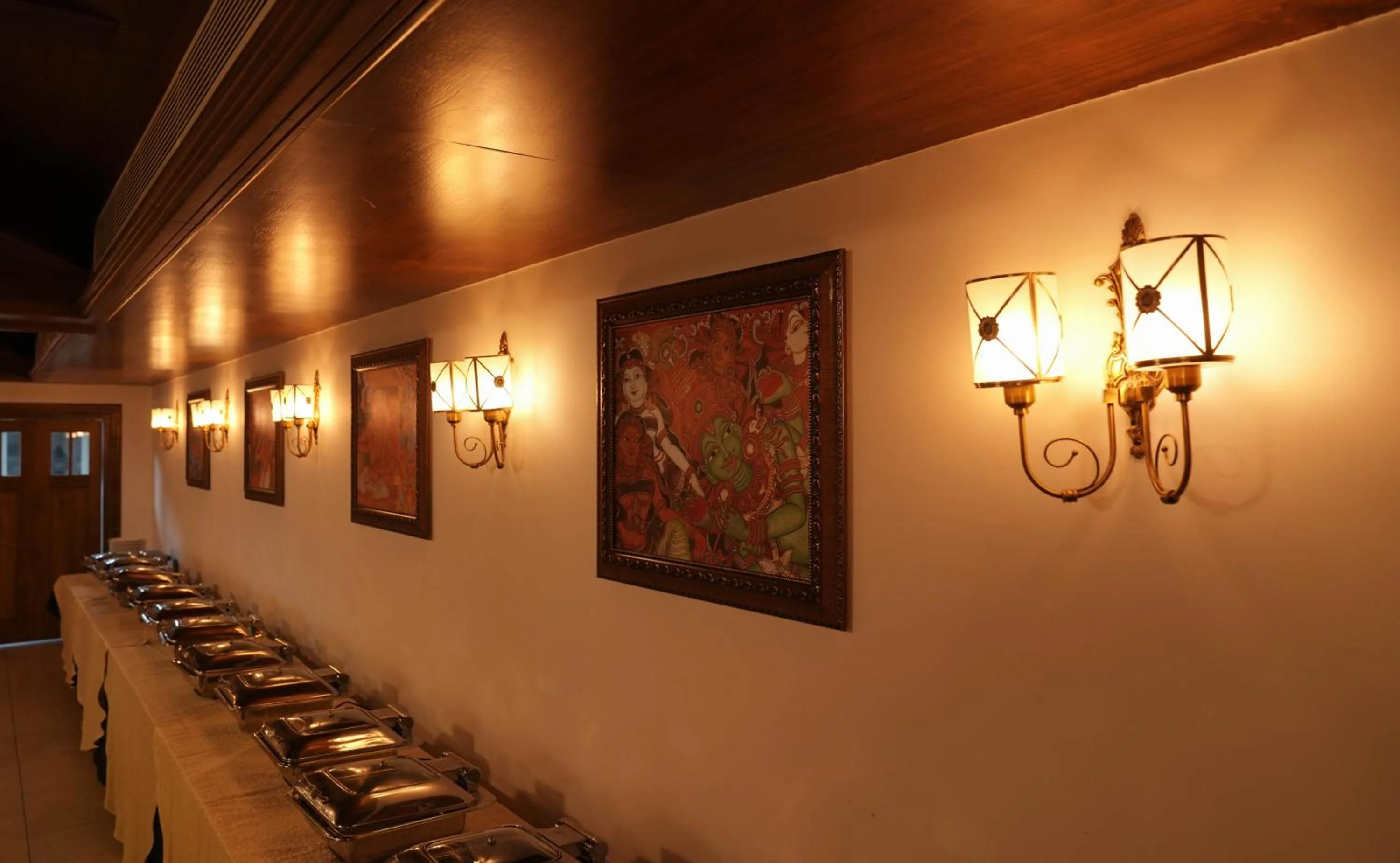 Restaurant/places to eat in Gokulam Grand Resort & Spa, Kumarakom