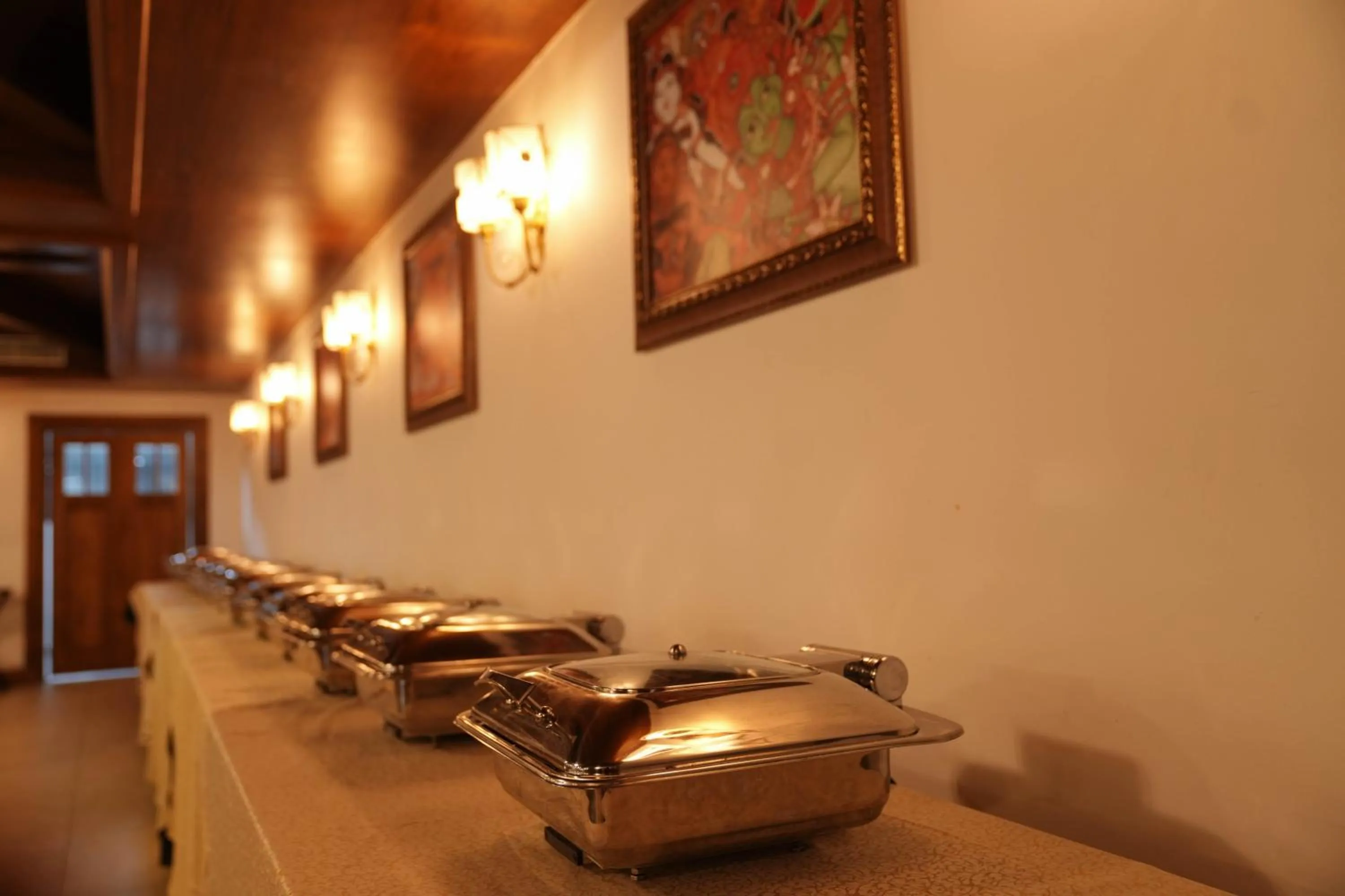 Restaurant/places to eat in Gokulam Grand Resort & Spa, Kumarakom