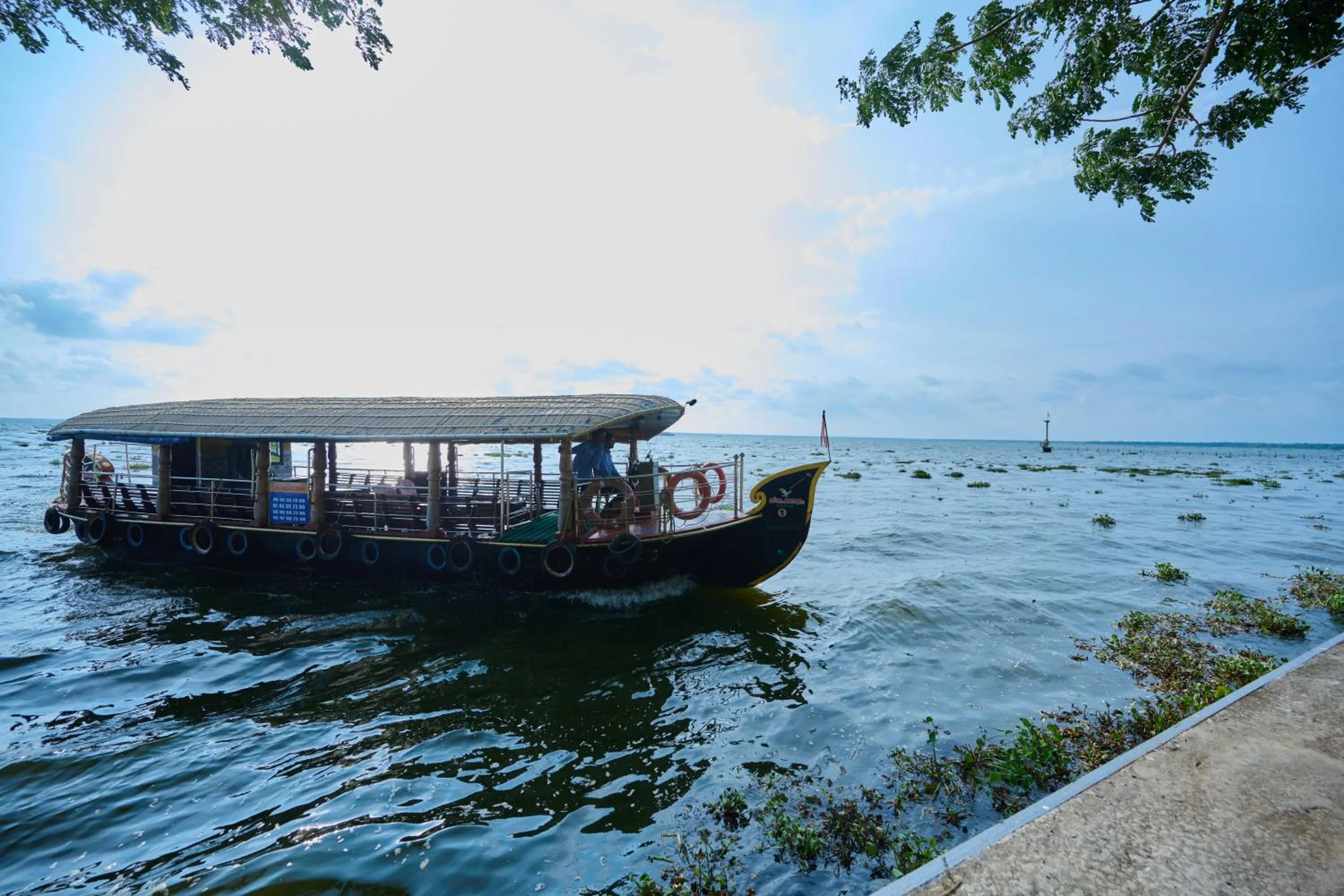 Activities in Gokulam Grand Resort & Spa, Kumarakom