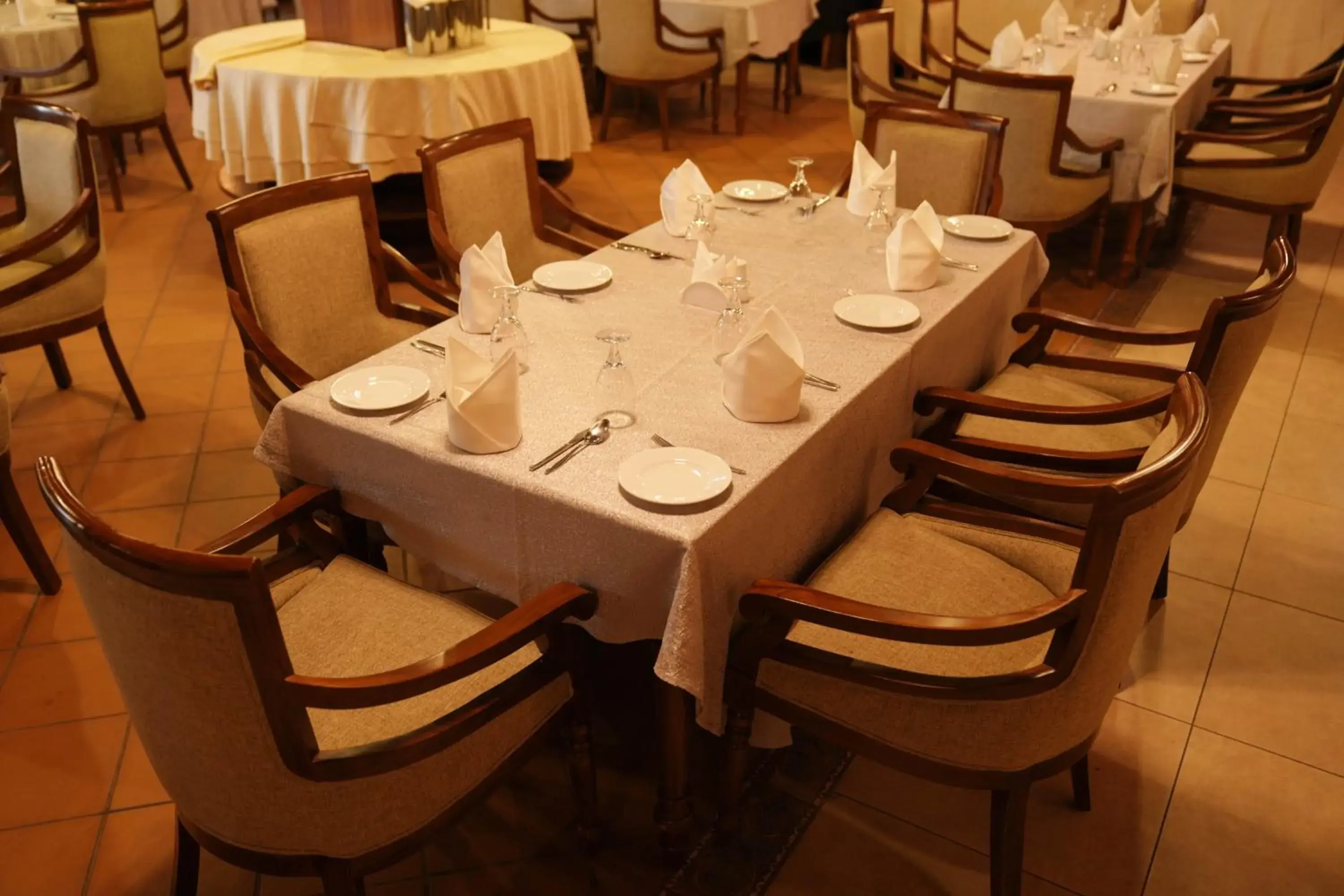 Restaurant/places to eat in Gokulam Grand Resort & Spa, Kumarakom Restaurant/places to eat in Gokulam Grand Resort & Spa, Kumarakom